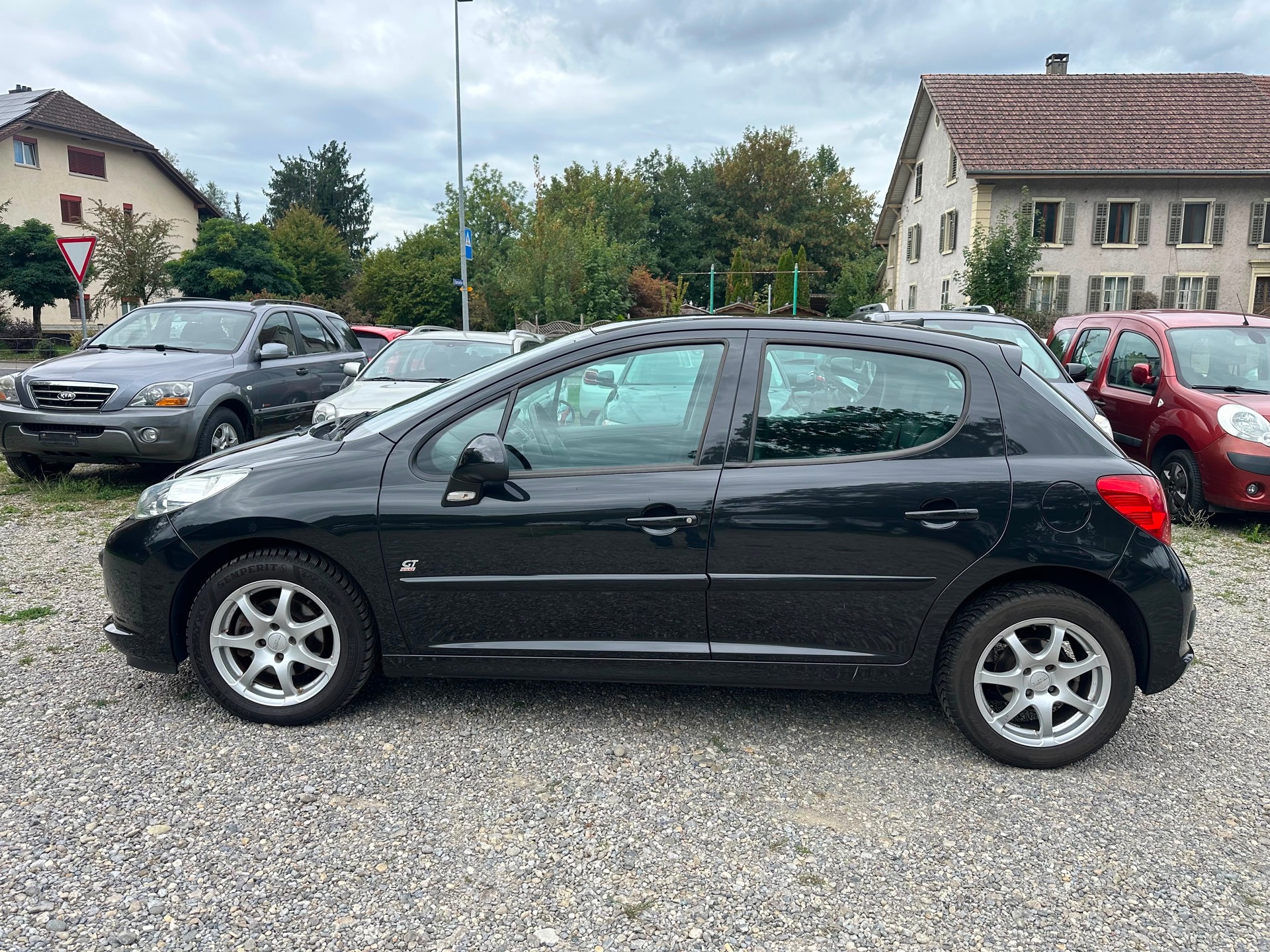 PEUGEOT 207 1.6 16V Turbo GT 150-image-3