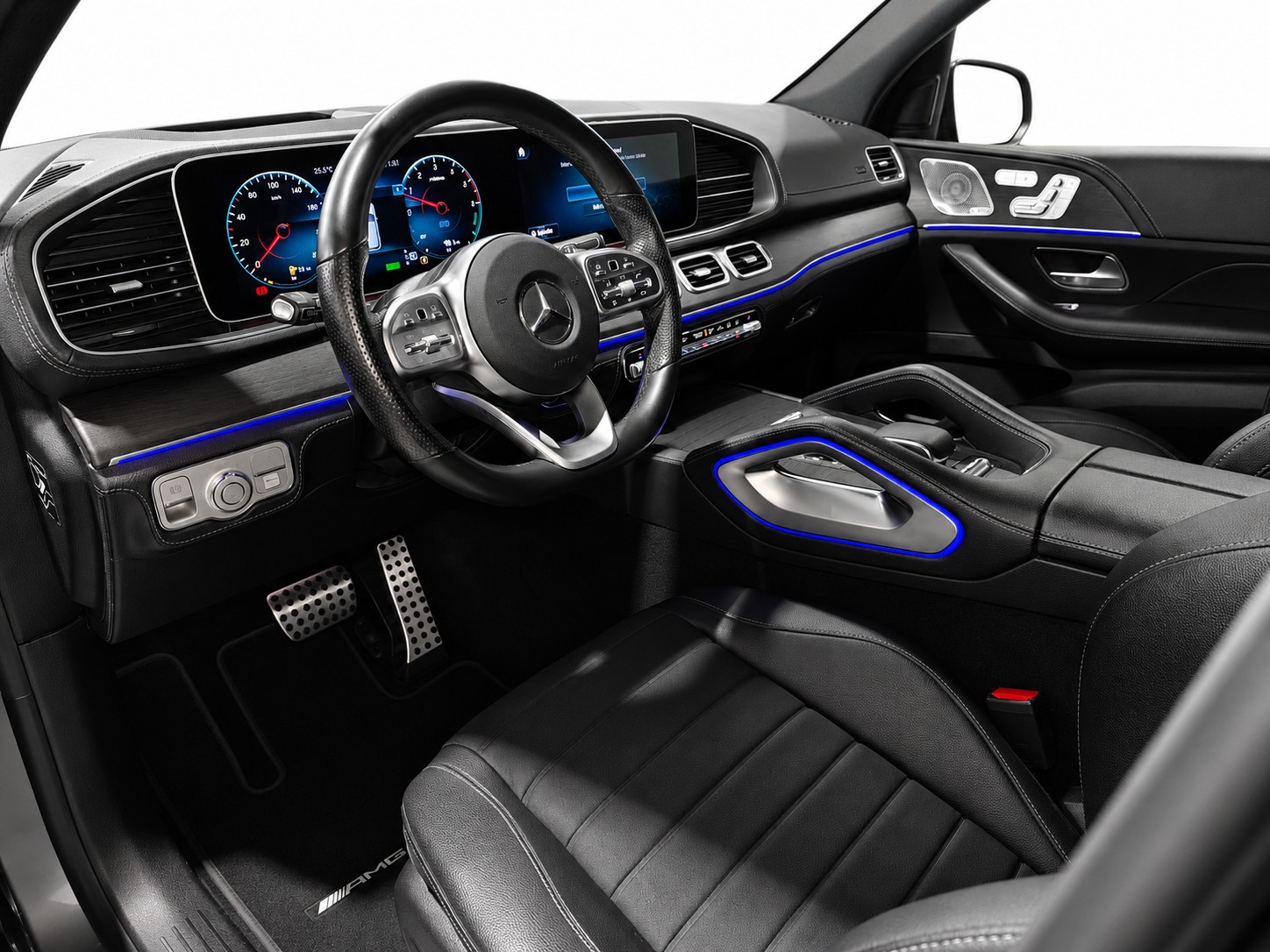 MERCEDES-BENZ GLE 350 de AMG Line 4matic CH FAHRZEUG Neu Preis 125.810.- CHF-image-26