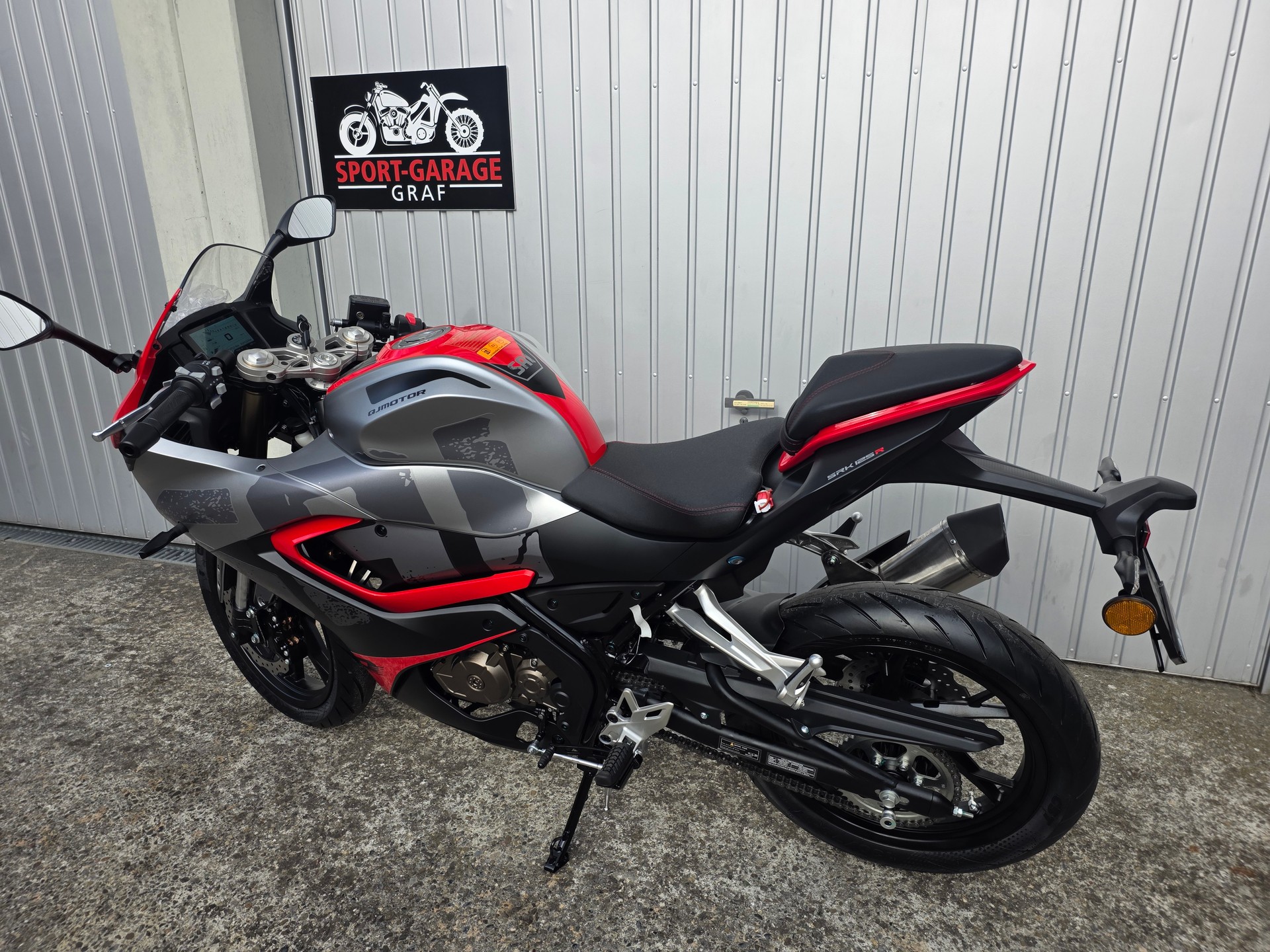 QJ SRK 125 R-image-5