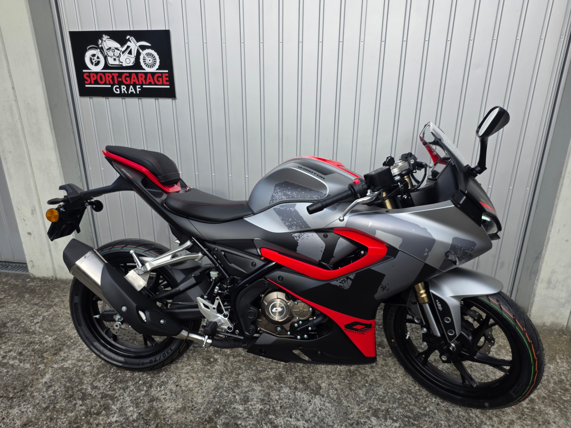 QJ SRK 125 R-image-1