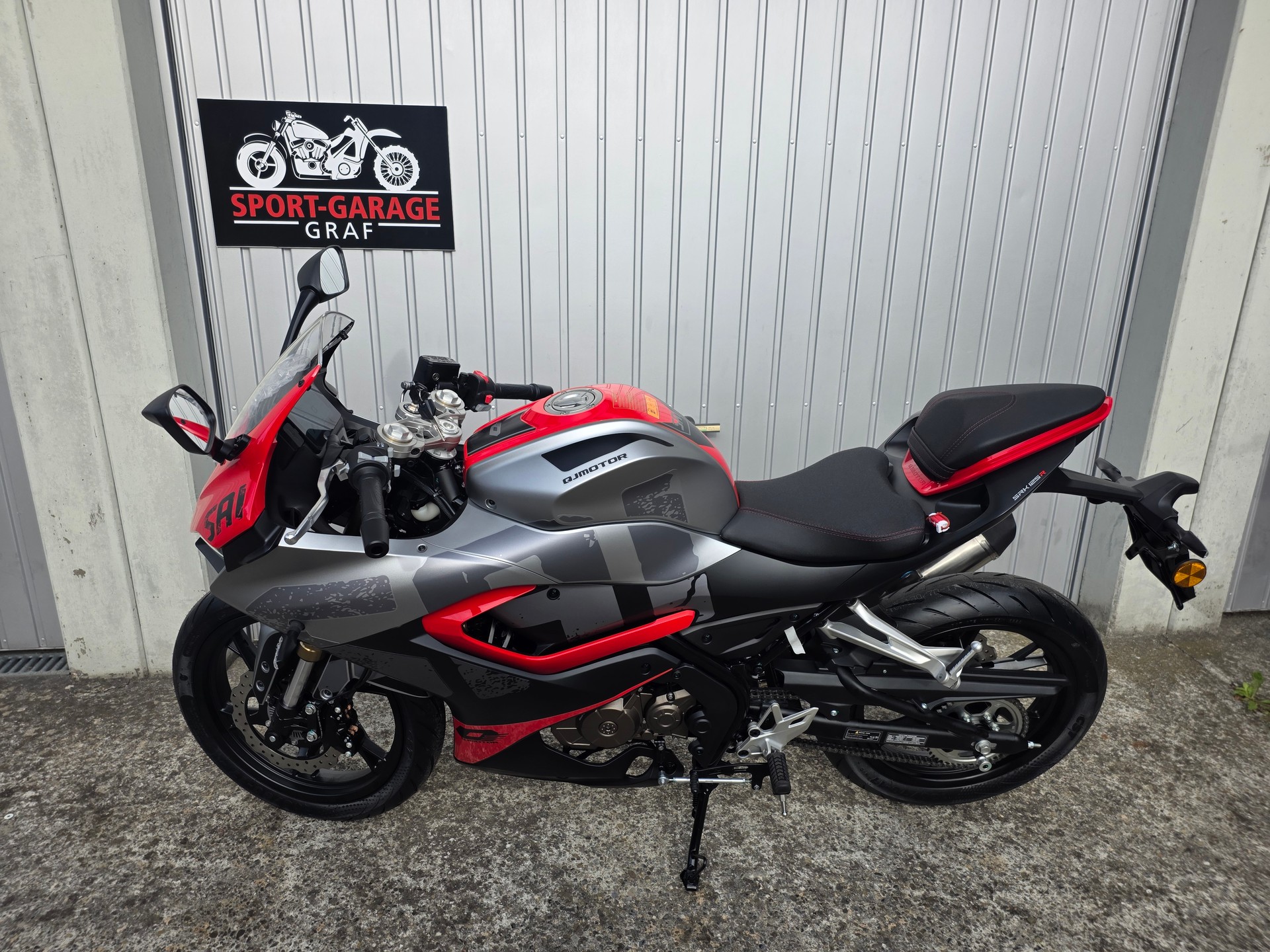 QJ SRK 125 R-image-4