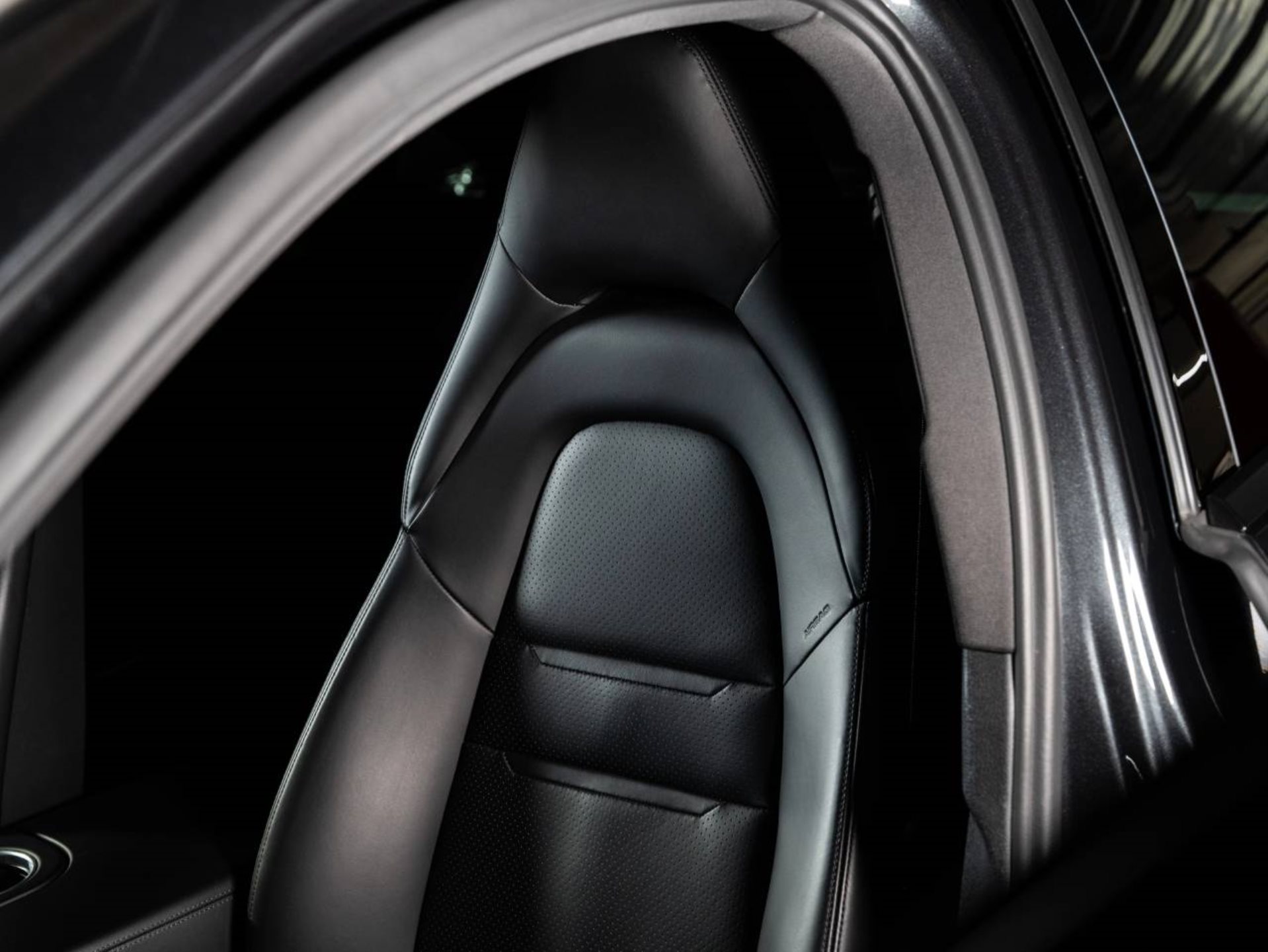 PORSCHE Panamera 4 E-Hybrid Sport Turismo-image-19