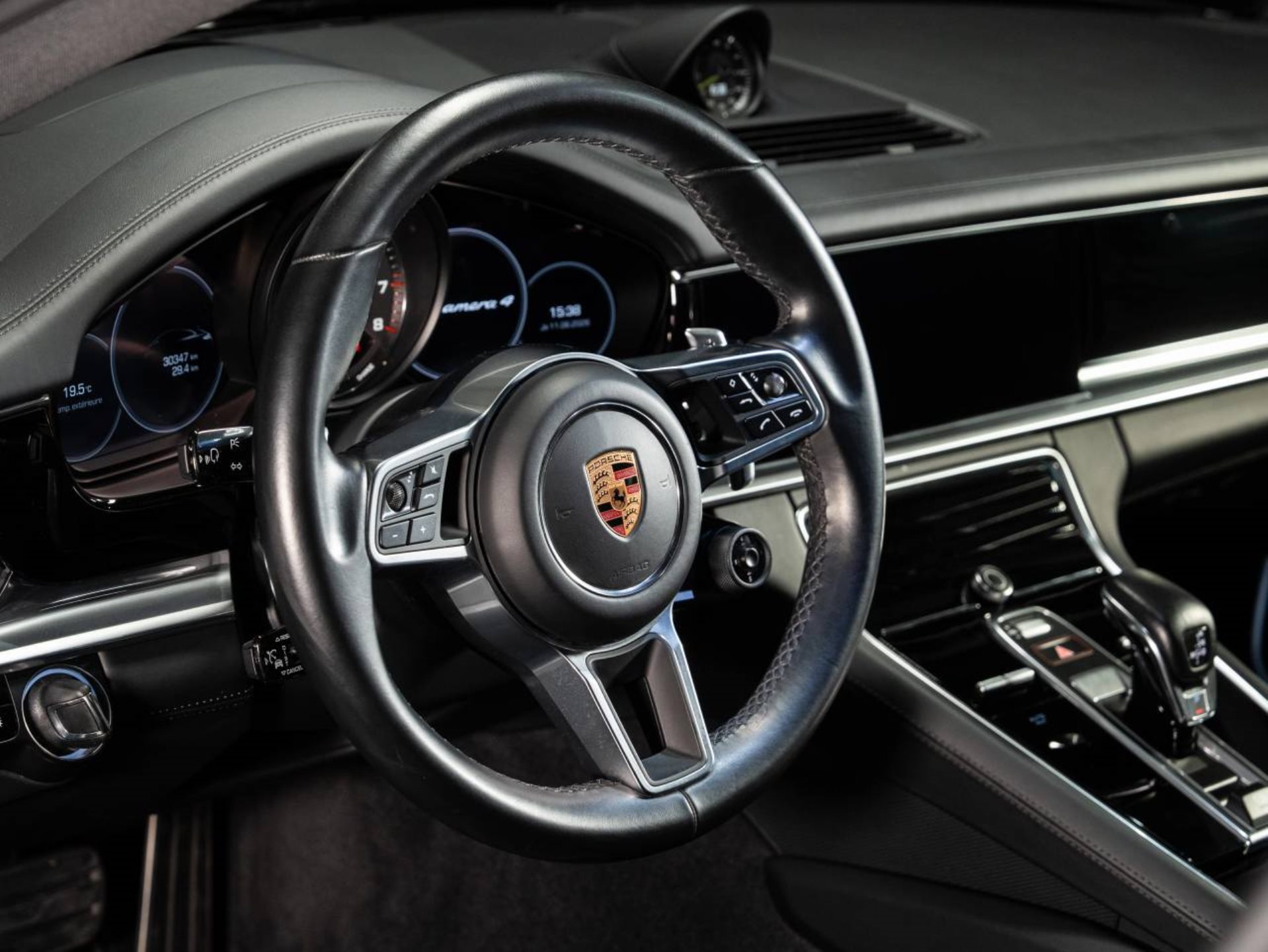 PORSCHE Panamera 4 E-Hybrid Sport Turismo-image-8