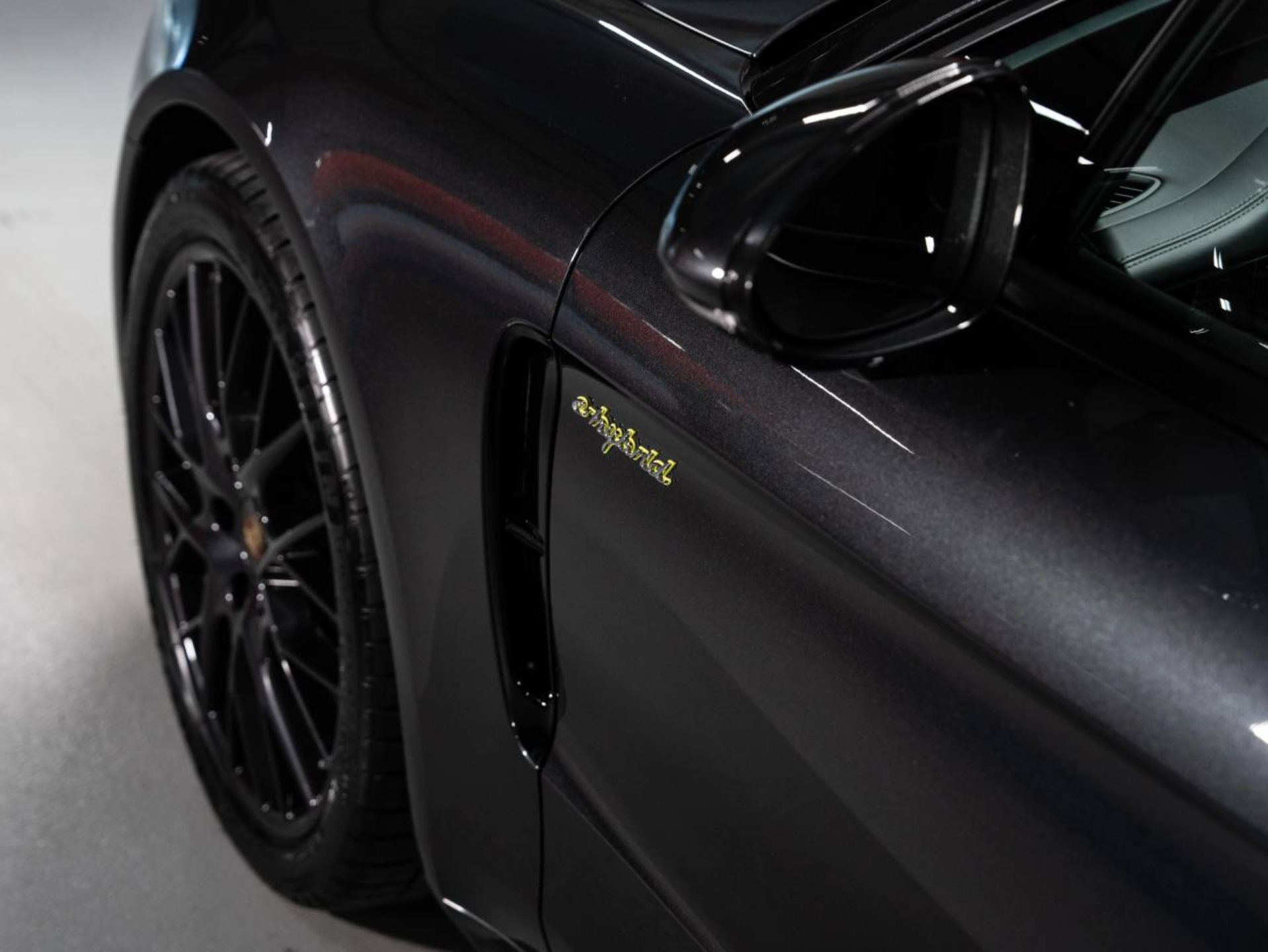 PORSCHE Panamera 4 E-Hybrid Sport Turismo-image-25