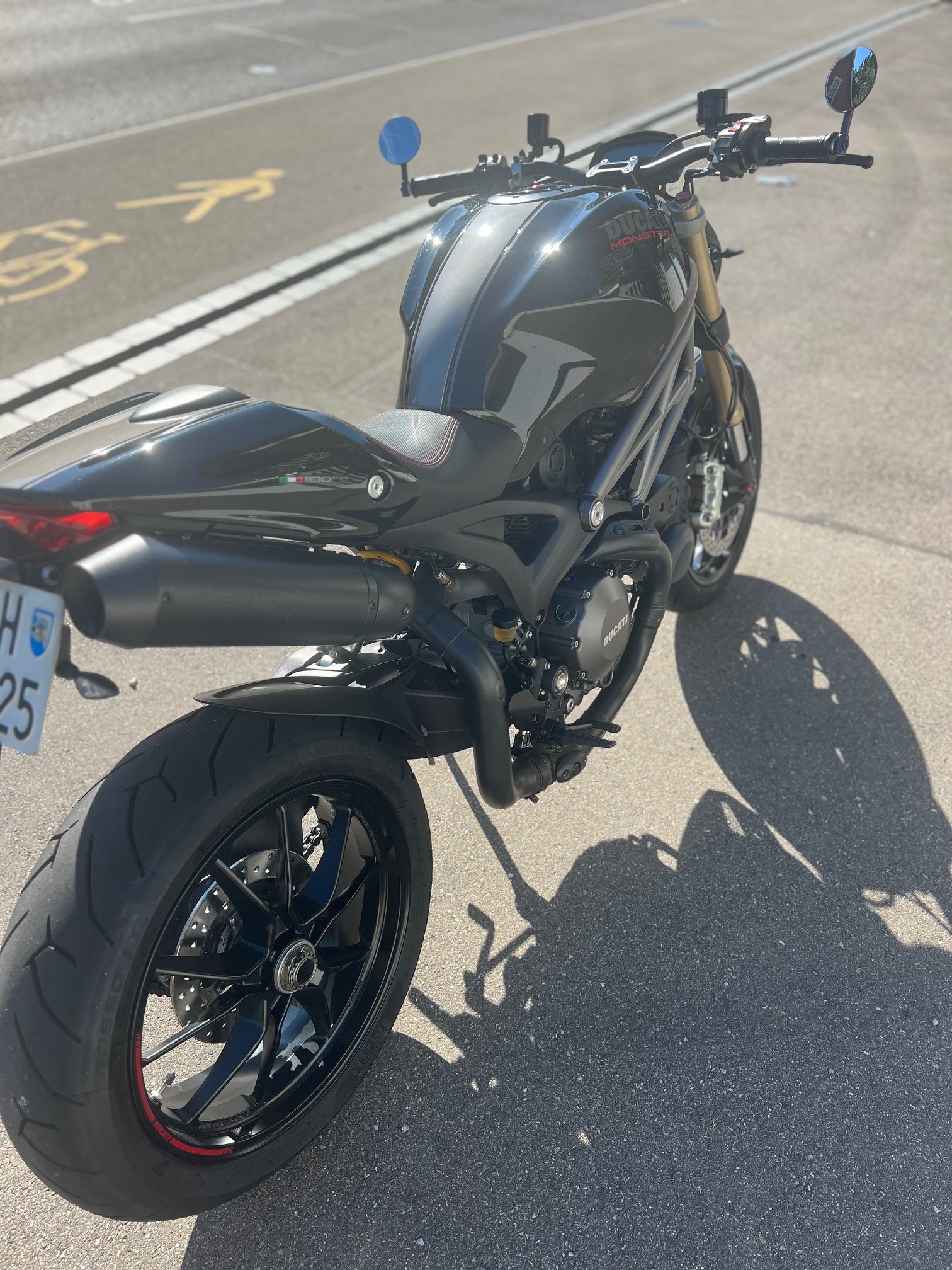 DUCATI Monster 1100 EVO ABS-image-3