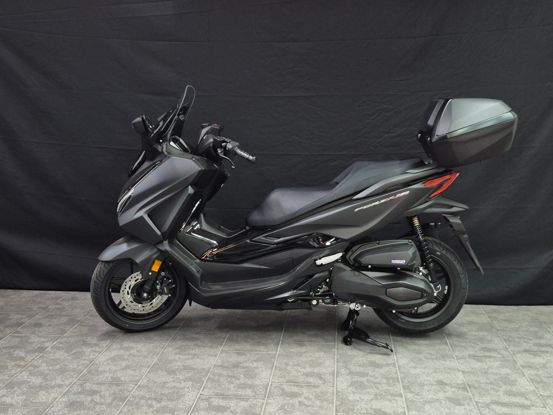 HONDA NSS 350 Smart Top Box-image-1
