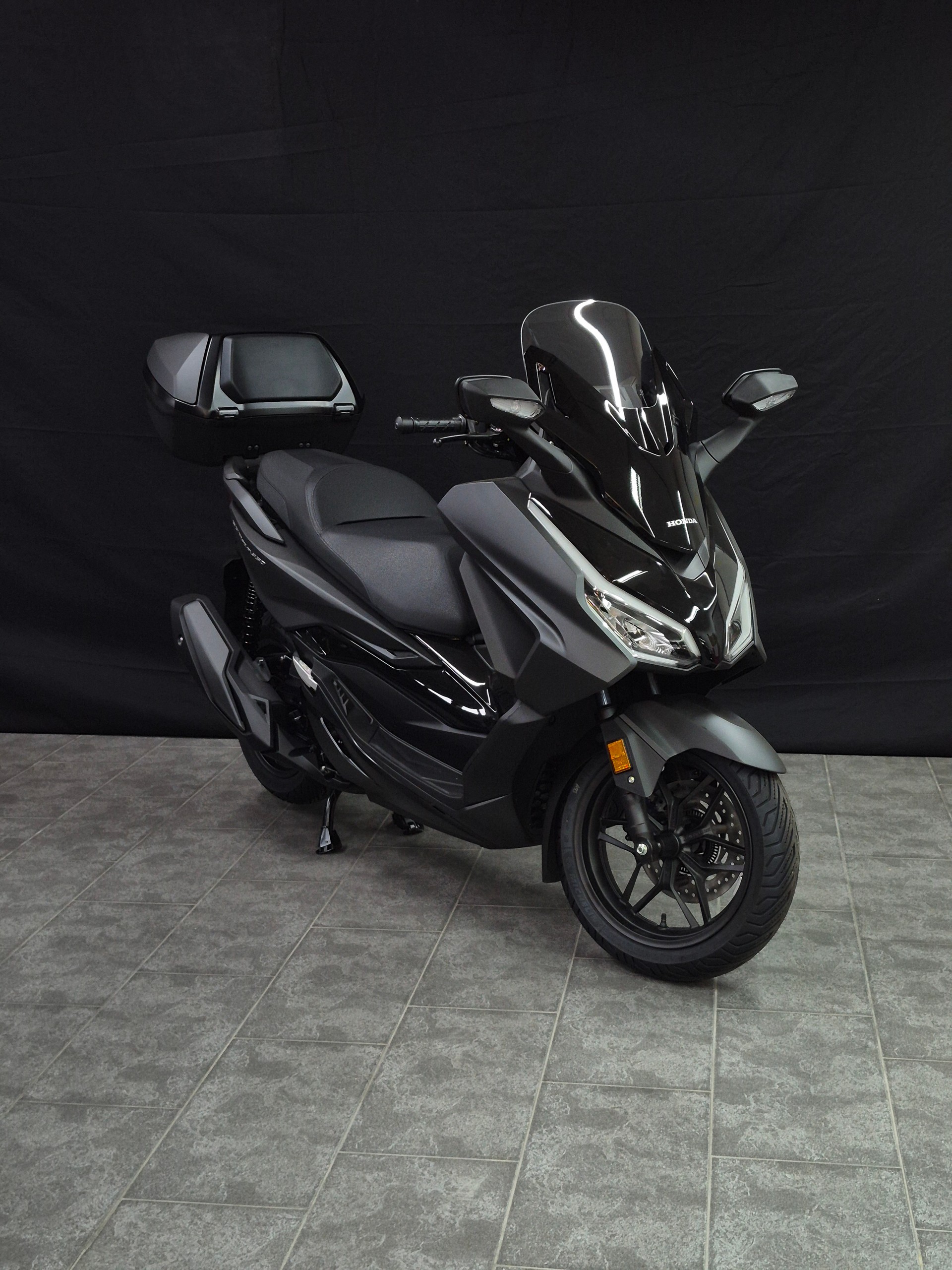 HONDA NSS 350 Smart Top Box-image-13