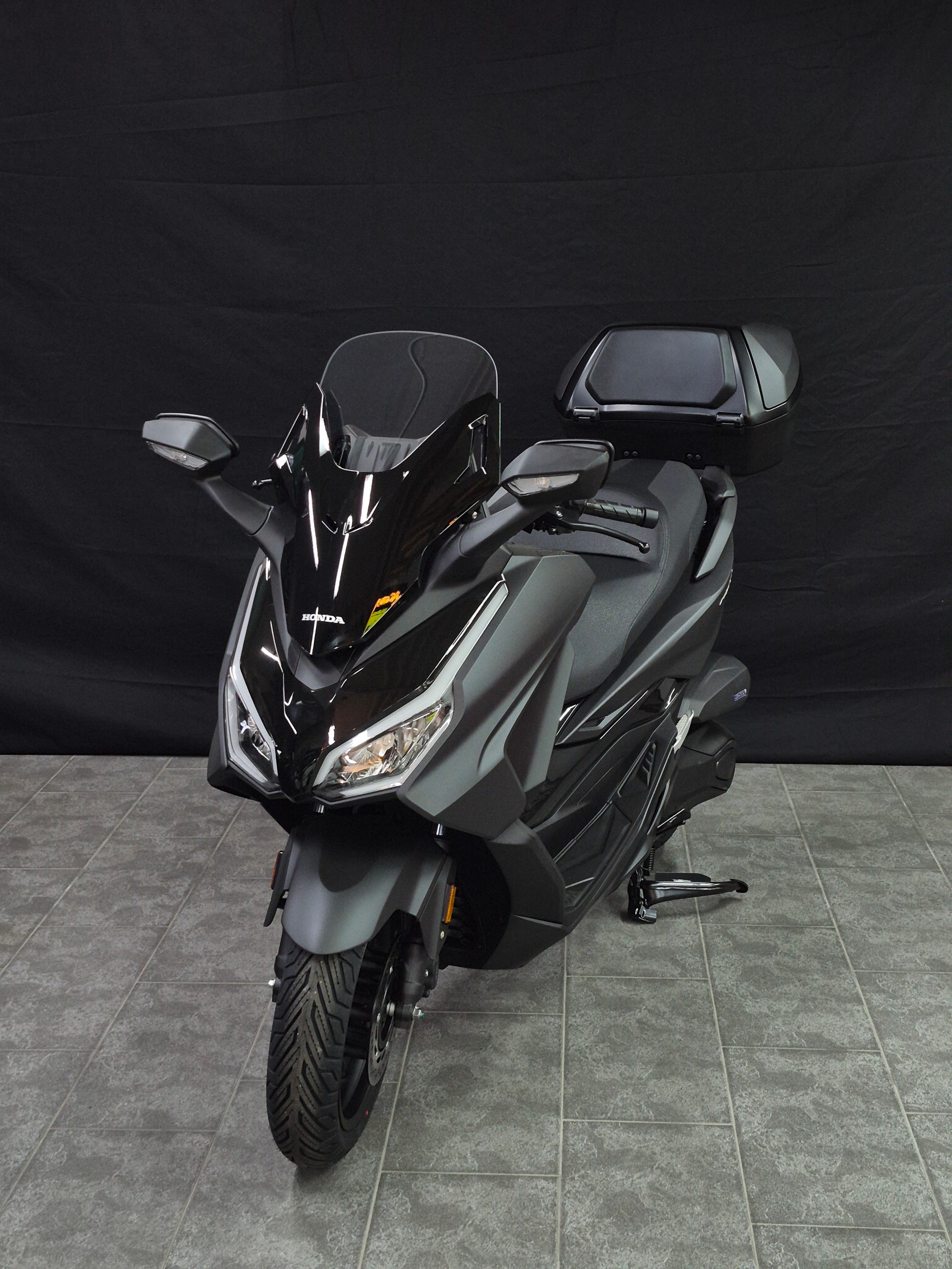 HONDA NSS 350 Smart Top Box-image-11