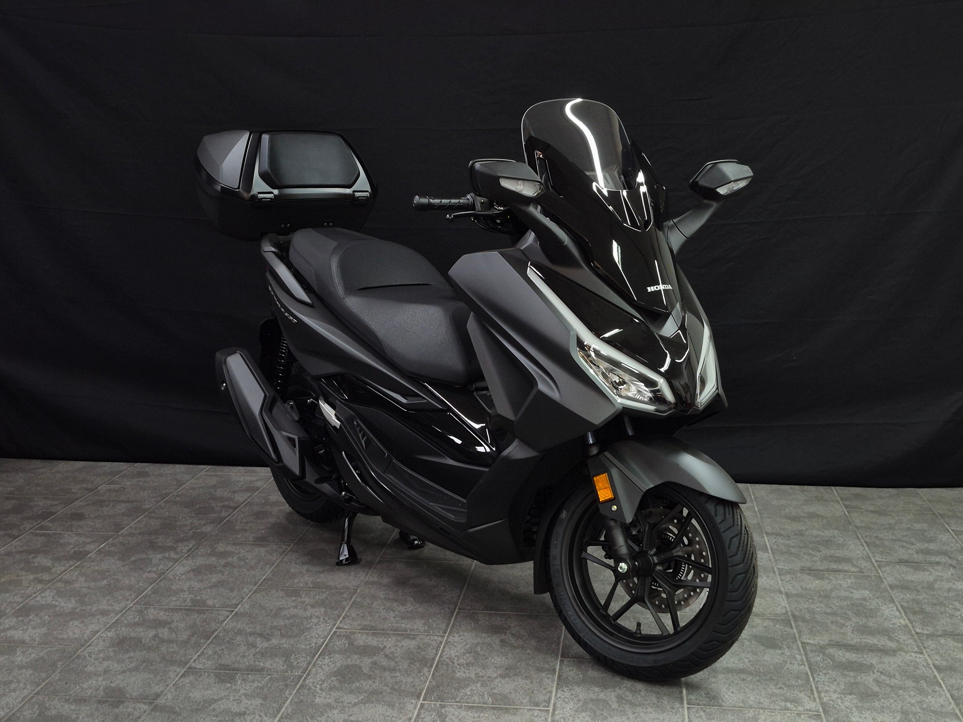 HONDA NSS 350 Smart Top Box-image-3