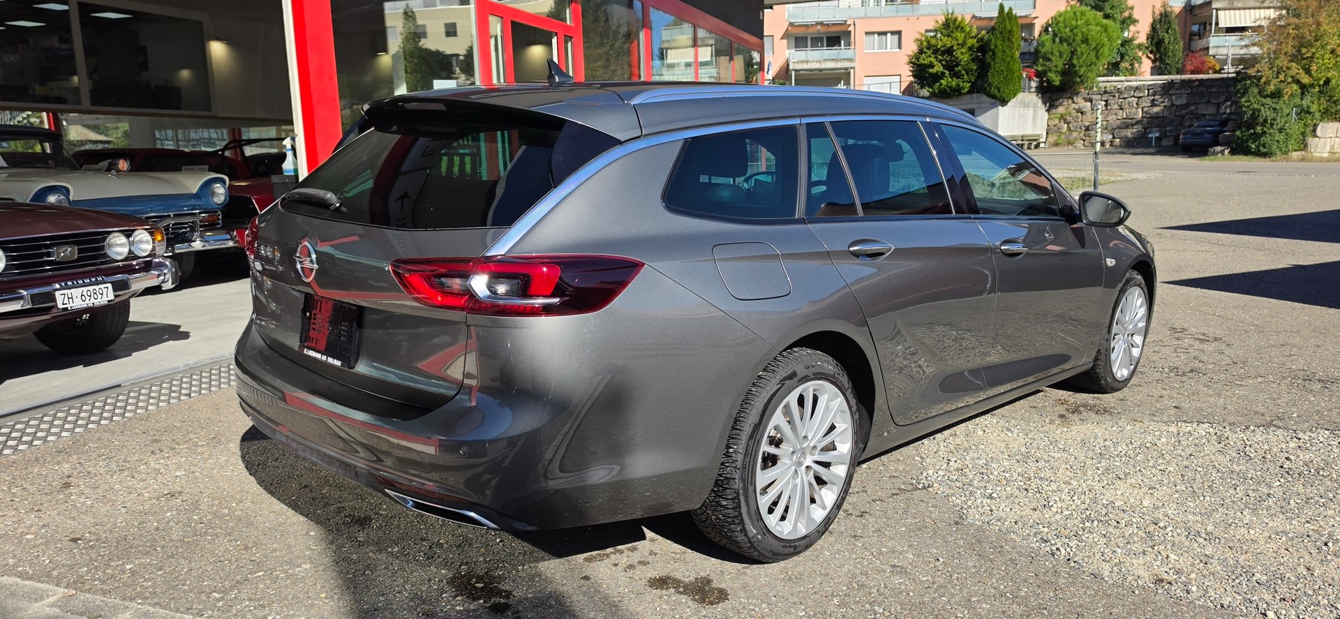 OPEL Insignia 2.0 BiDTI Sports Tourer Excellence 4WD Auto-showroom-element-2