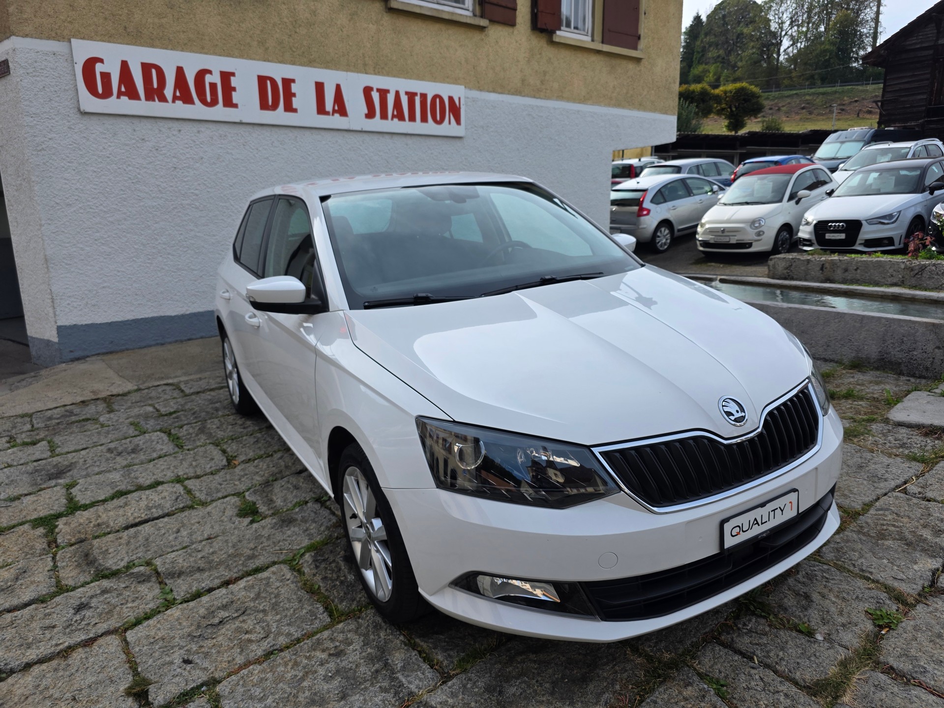 SKODA Fabia 1.0 TSI Ambition-image-2