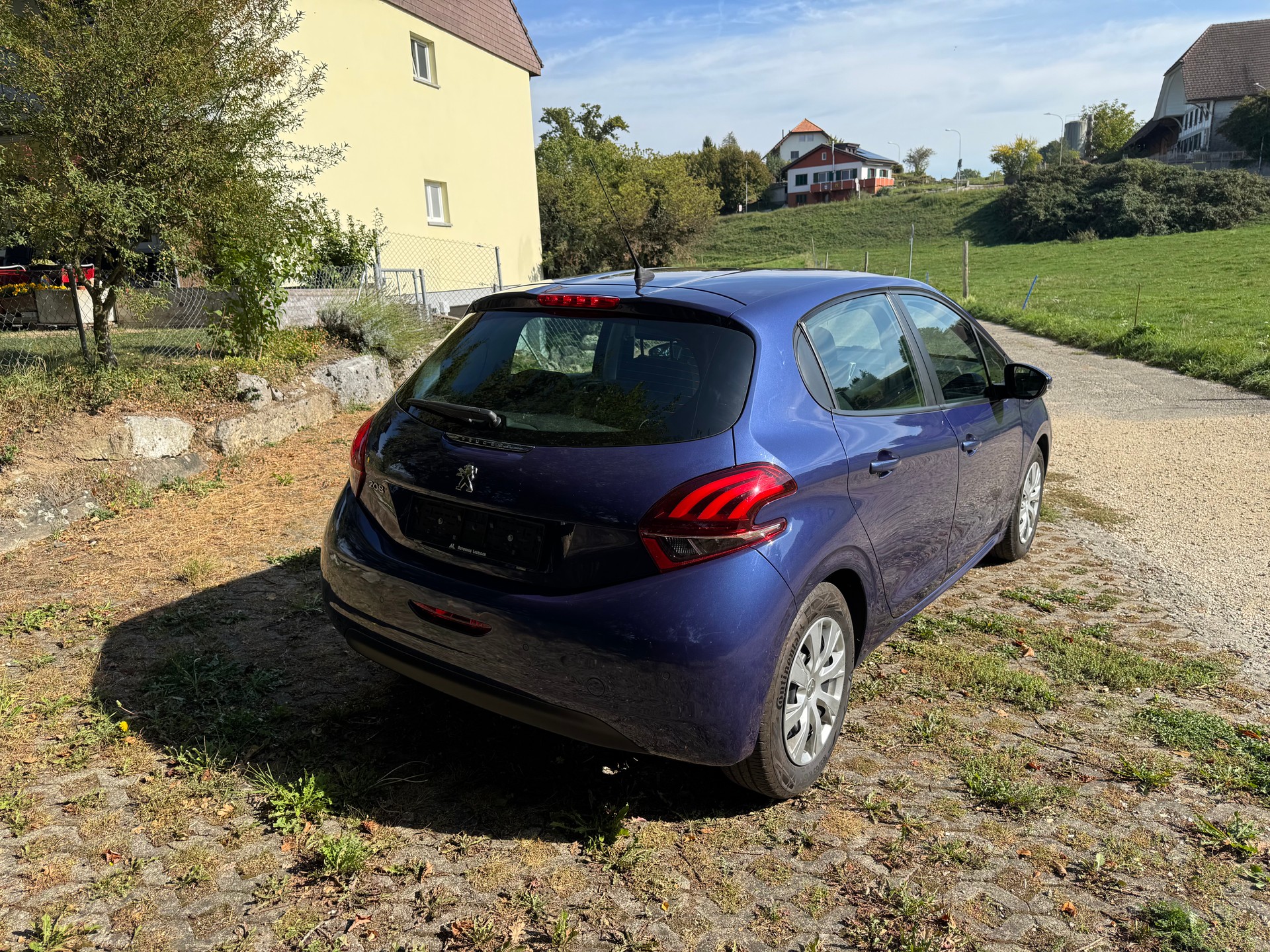PEUGEOT 208 1.2 VTI Access-showroom-element-1