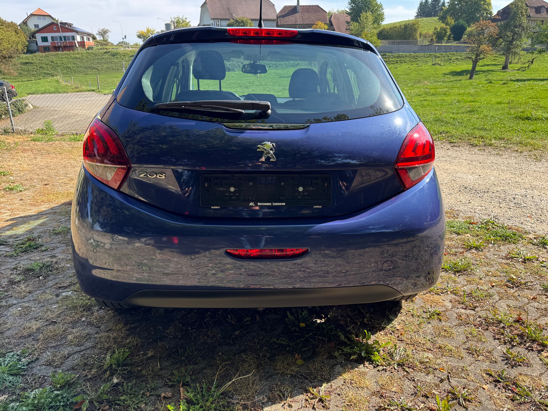 PEUGEOT 208 1.2 VTI Access-showroom-element-3
