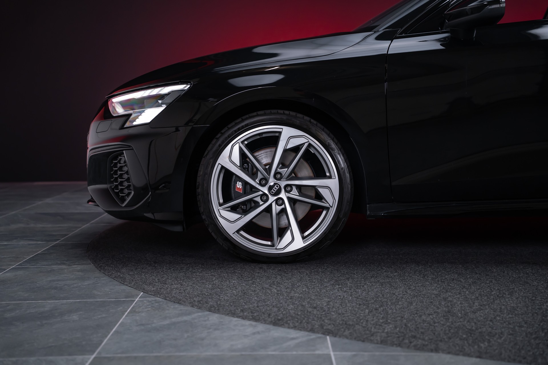 AUDI S3 Limousine 2.0 TFSI quattro S-Tronic / Sportsitze / Sportlenkrad / Virtual Cockpit-image-11