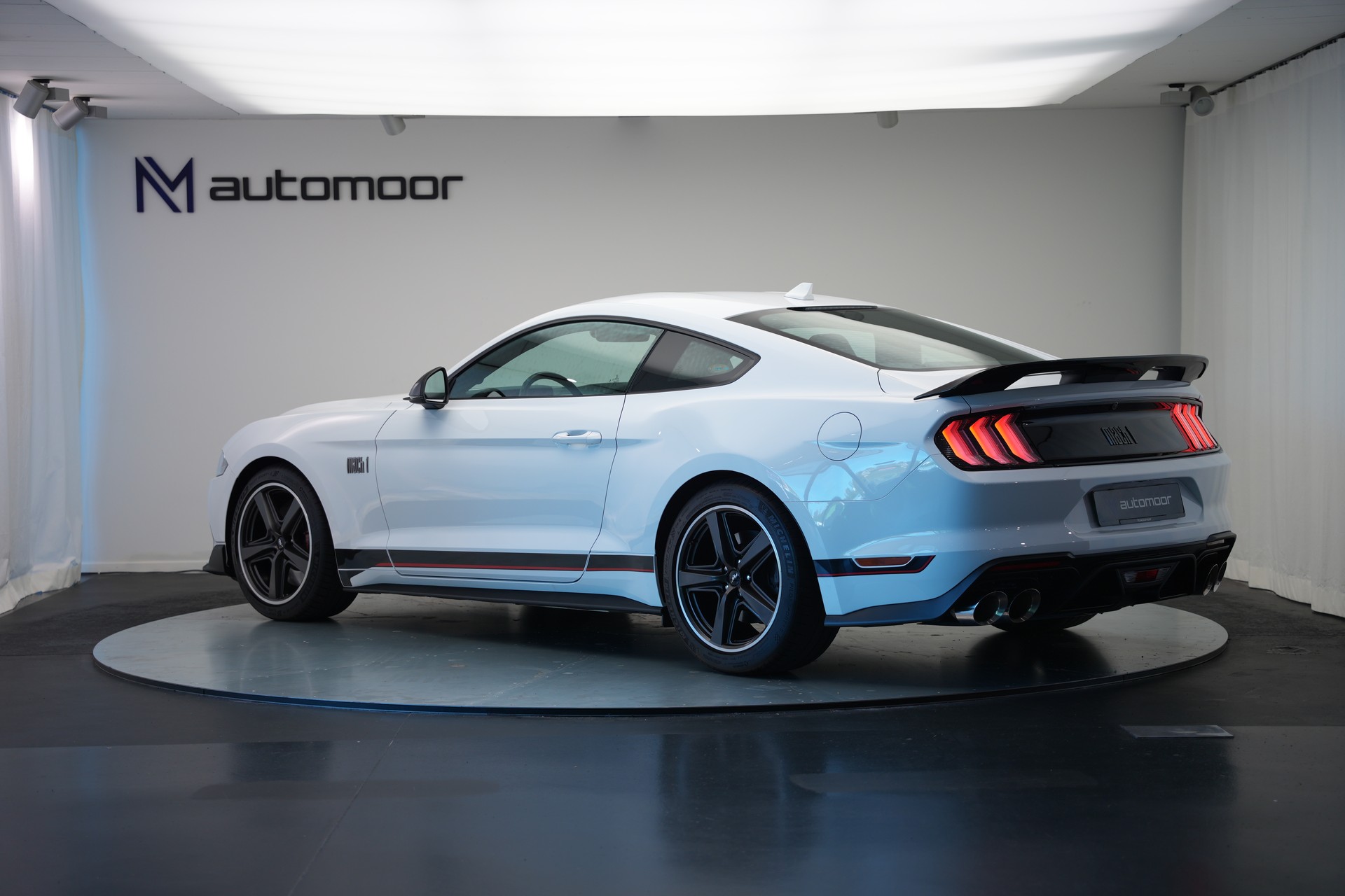 FORD Mustang Fastback 5.0 V8 Mach 1-image-6