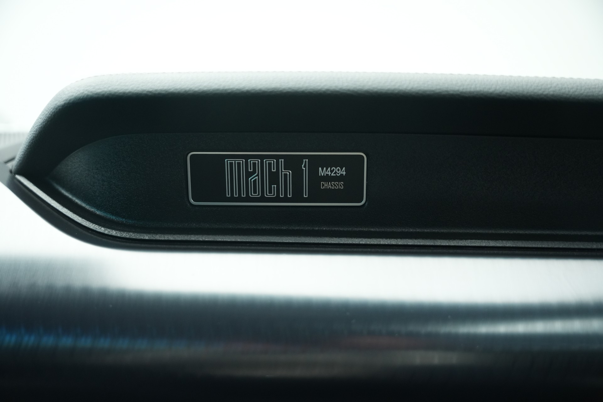 FORD Mustang Fastback 5.0 V8 Mach 1-image-30