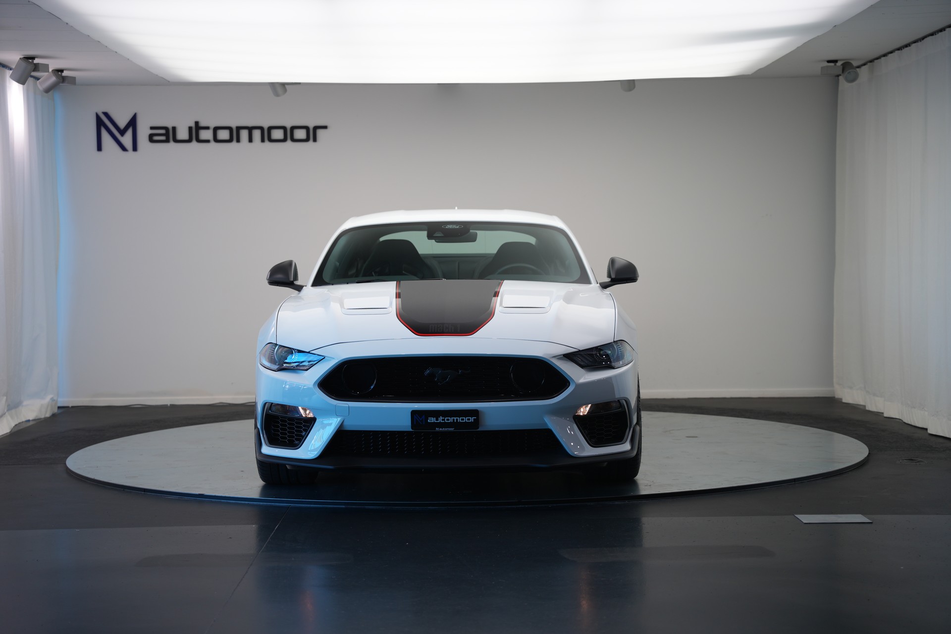 FORD Mustang Fastback 5.0 V8 Mach 1-showroom-element-1