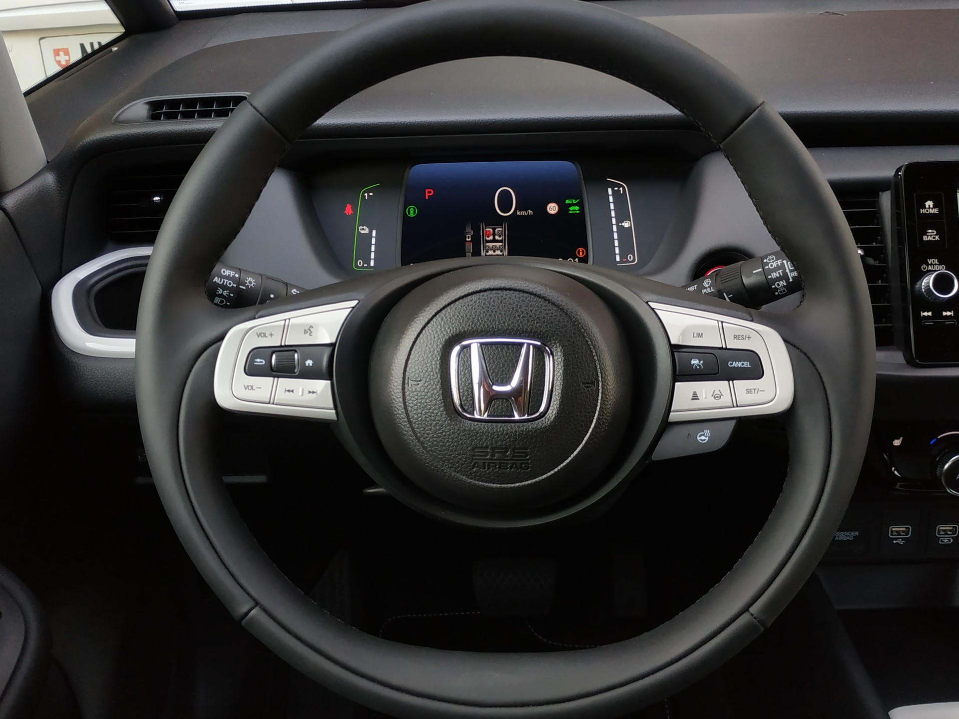HONDA Jazz 1.5i-MMD Advance E-CVT-image-14