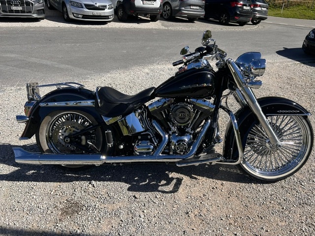 HARLEY-DAVIDSON FLSTN Softail Deluxe ABS-image-12