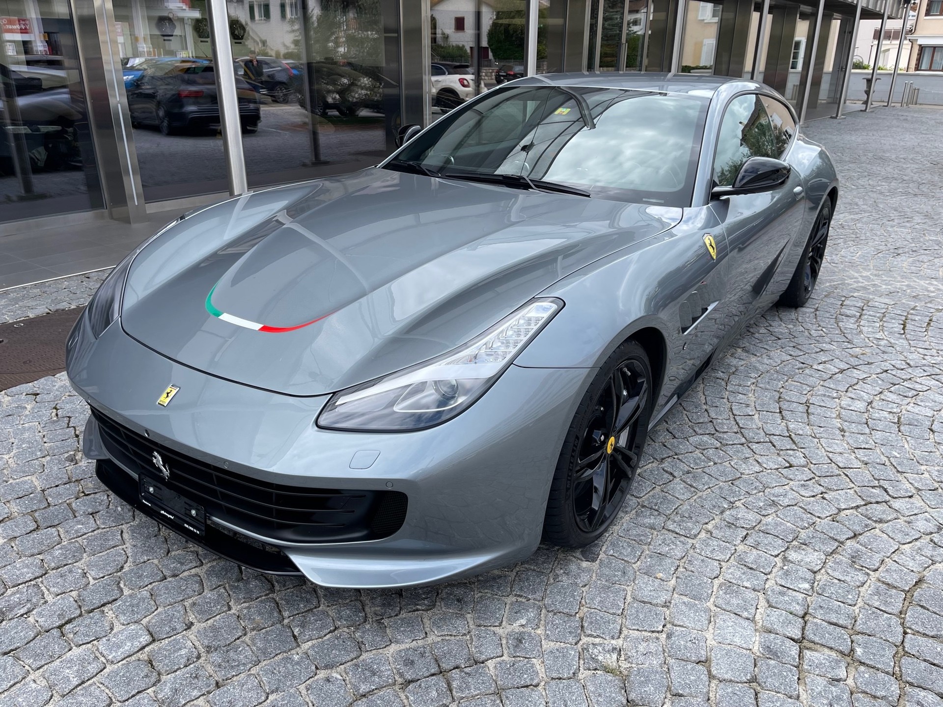 FERRARI GTC 4 Lusso-image-8