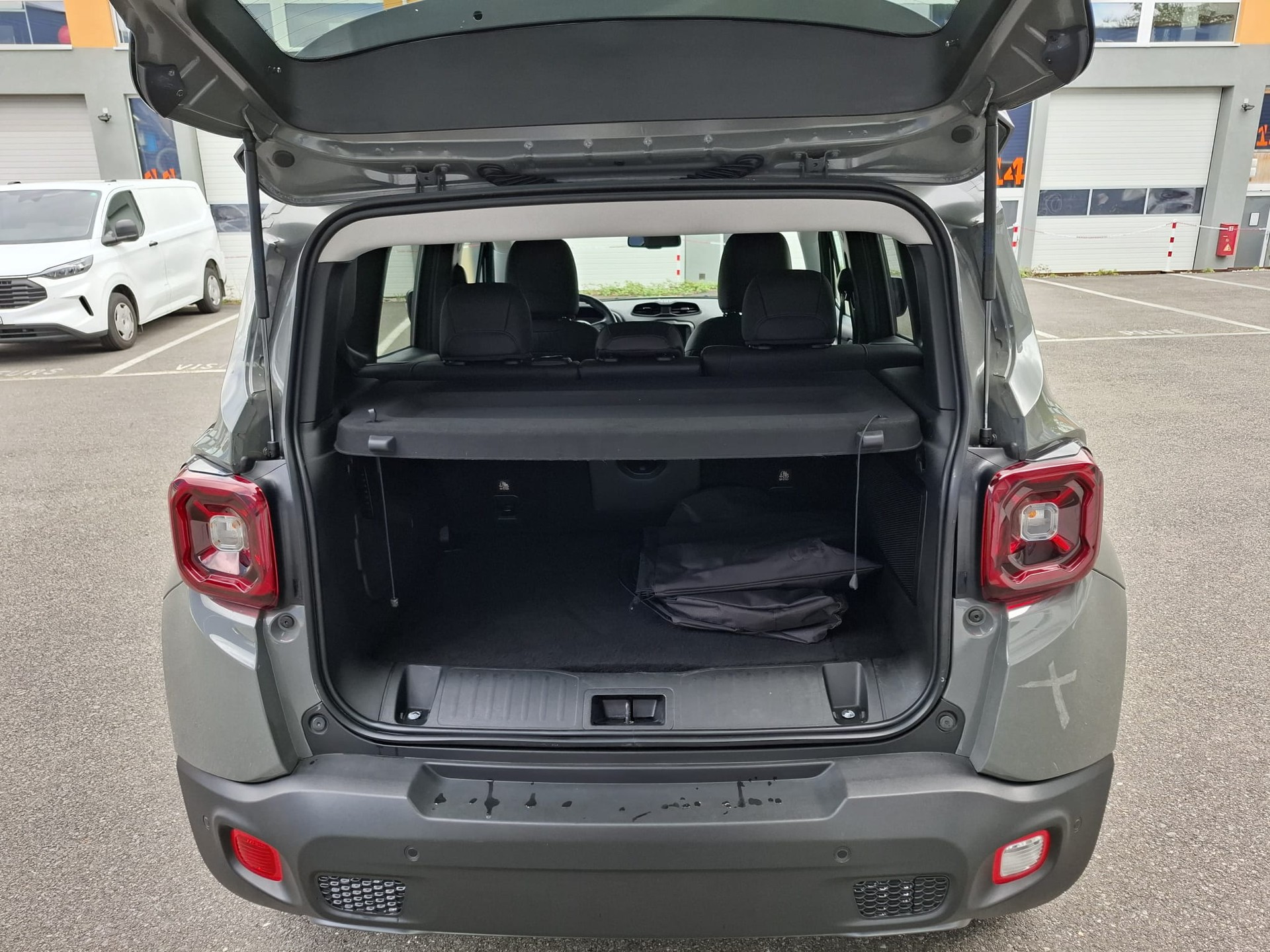 JEEP Renegade 1.3 T PHEV S Plus Sky AWD-image-10