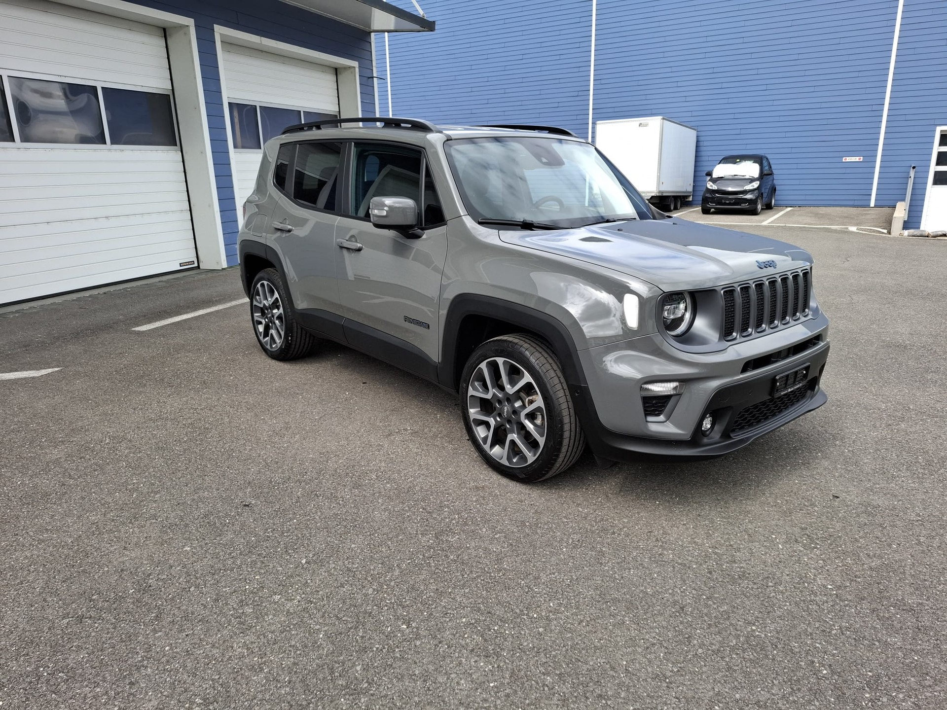 JEEP Renegade 1.3 T PHEV S Plus Sky AWD-image-2