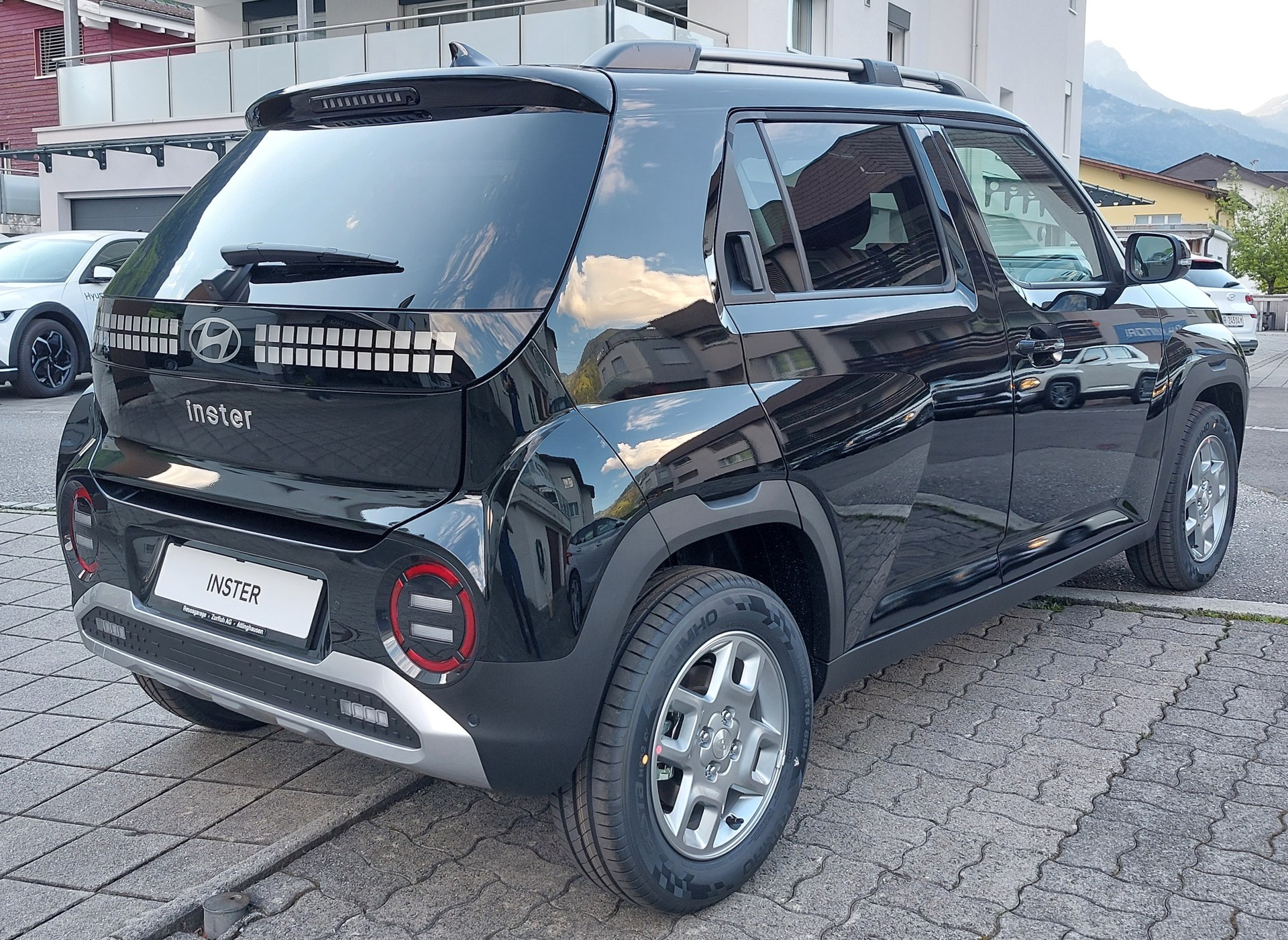 HYUNDAI Inster Amplia 49kWh-showroom-element-3