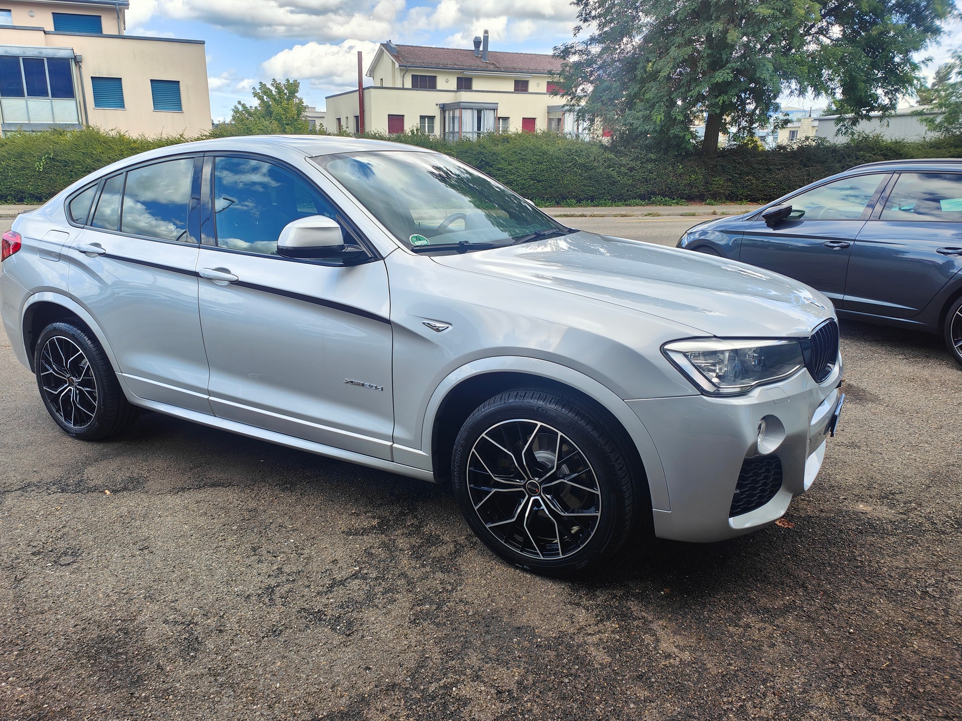 BMW X4 xDrive 20d Steptronic + M Sportpaket-showroom-element-3