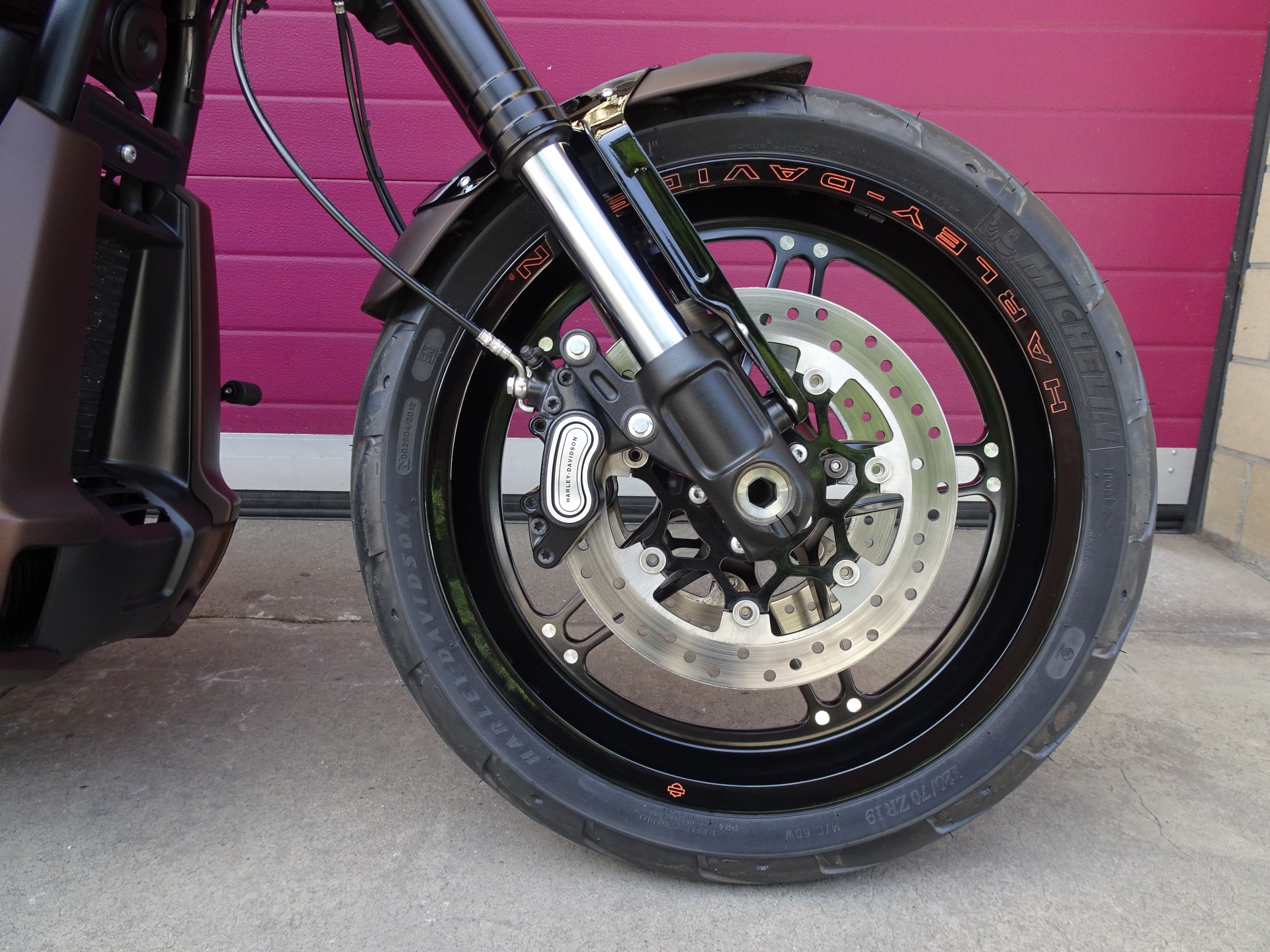 HARLEY-DAVIDSON FXDRS 114 ABS-image-1