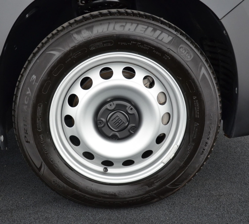 FIAT E-Doblo L2 50kWh 753kg Swiss PLUS-image-9