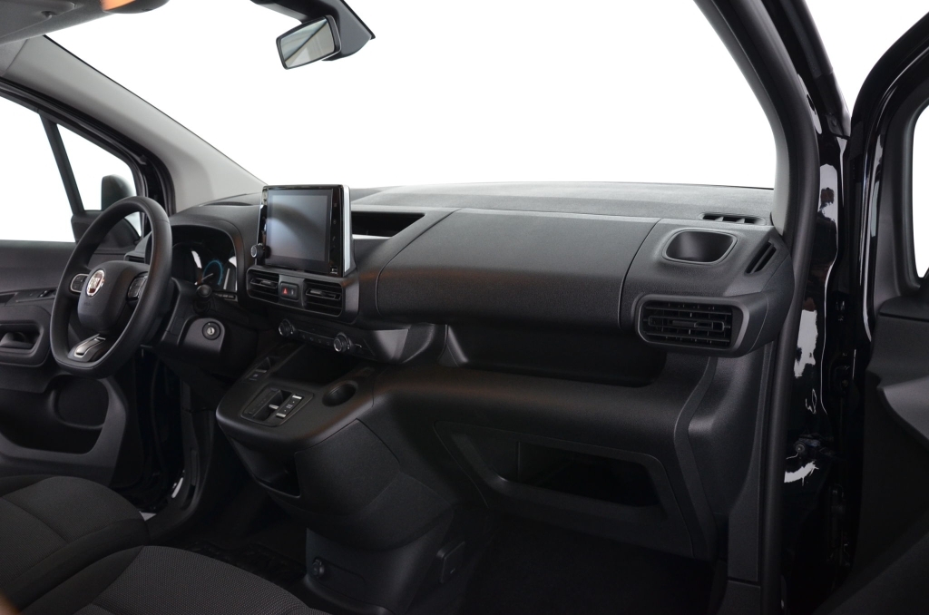 FIAT E-Doblo L2 50kWh 753kg Swiss PLUS-image-11