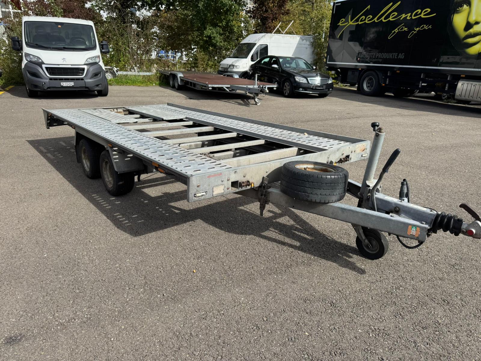 HUMBAUR 2.7T Autotransporter HT2500-showroom-element-2