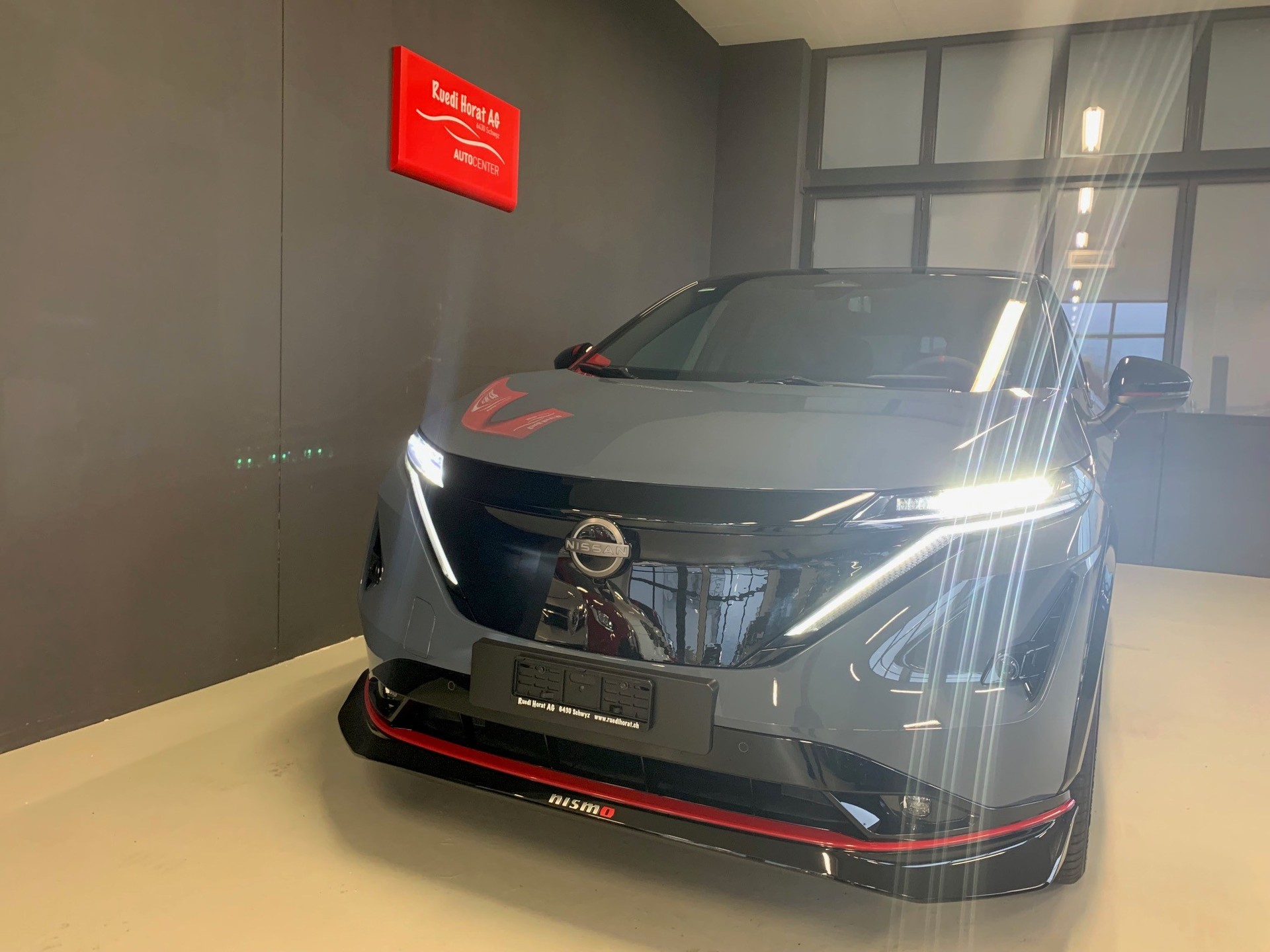 NISSAN Ariya Nismo e-4orce-showroom-element-2