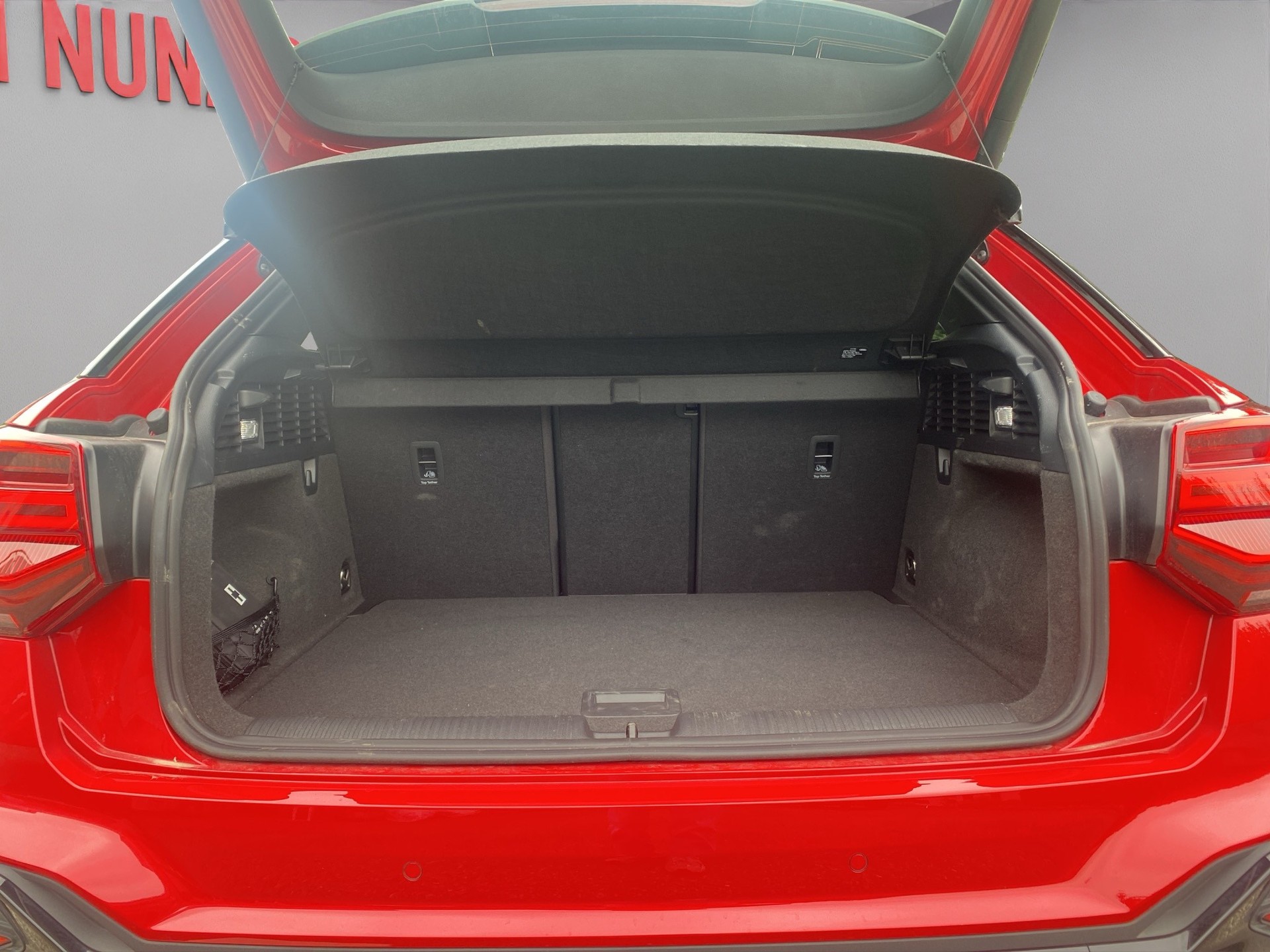 AUDI Q2 40 TFSI S line quattro S-tronic-image-14