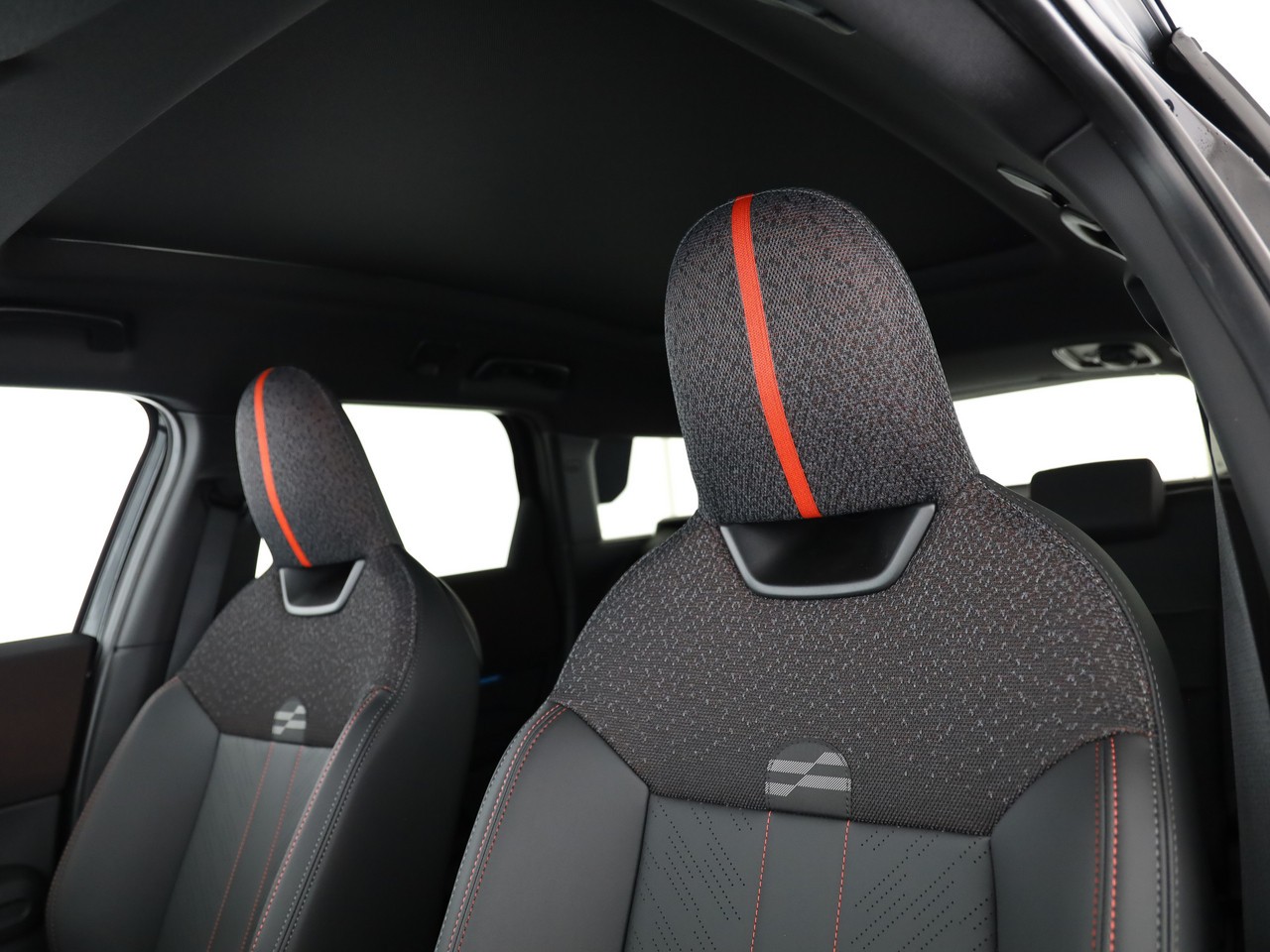 MINI John Cooper Works Countryman ALL4-image-11