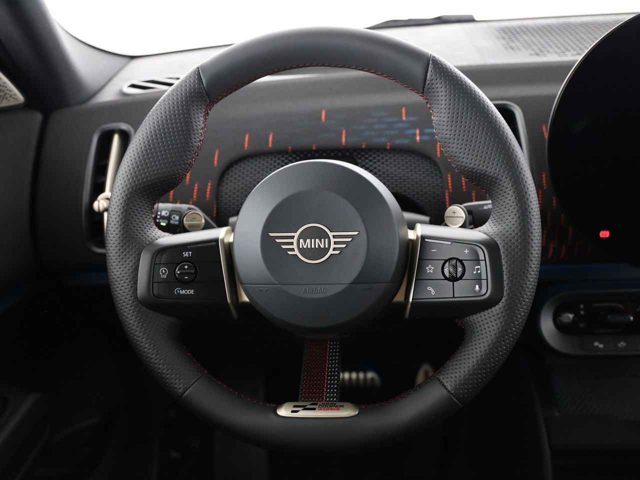 MINI John Cooper Works Countryman ALL4-image-17