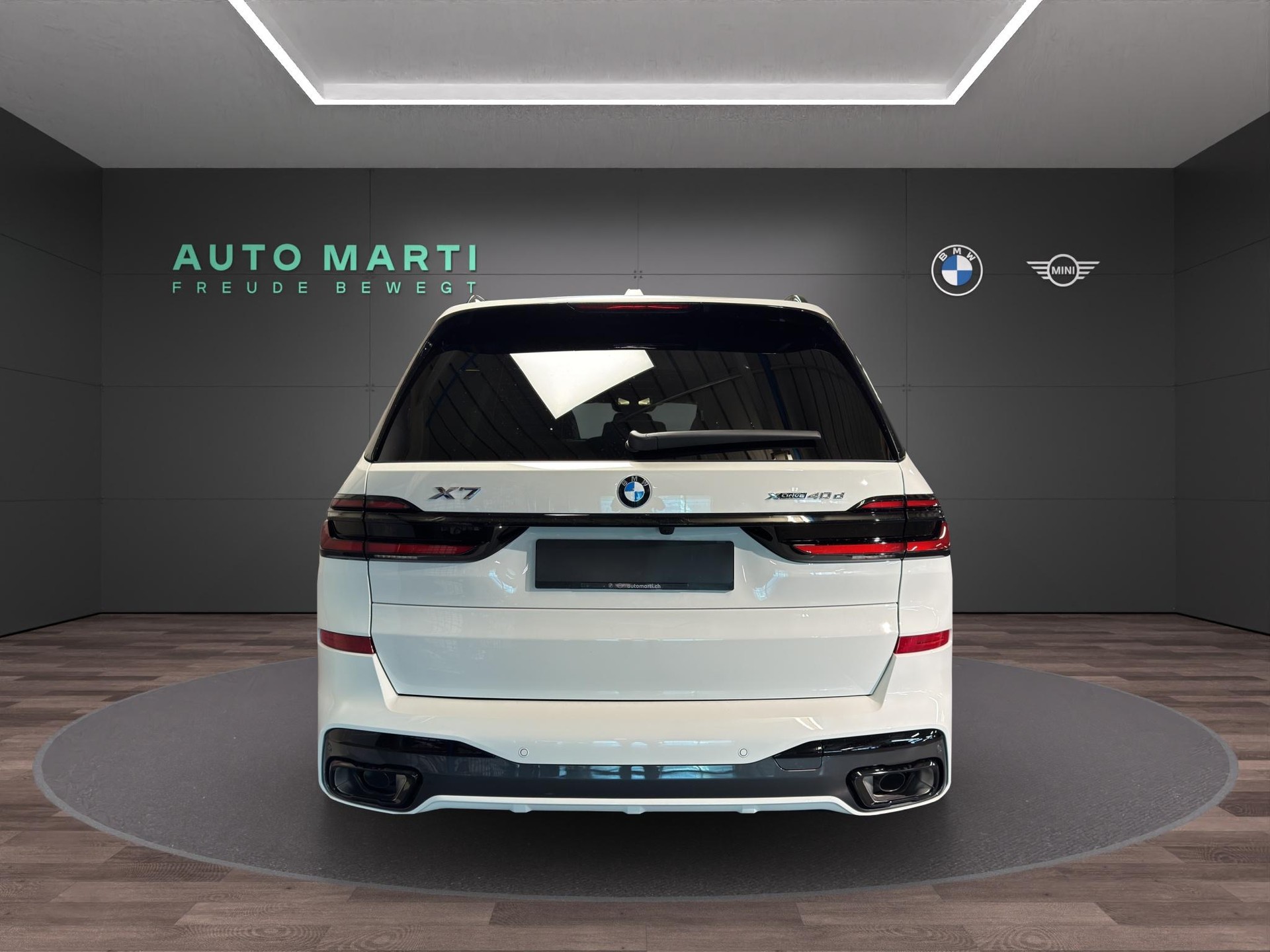 BMW X7 40d xDrive M Sport-showroom-element-2