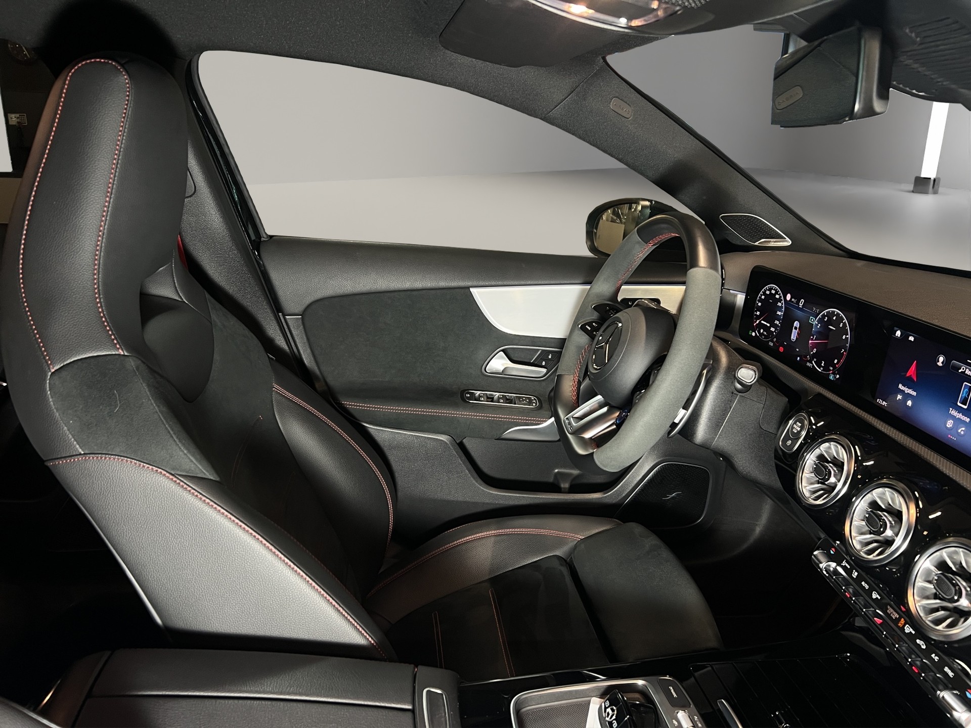 MERCEDES-BENZ A 45 S AMG 4Matic+ Speedshift LEASING à partir de CHF 590.-/mois-image-6