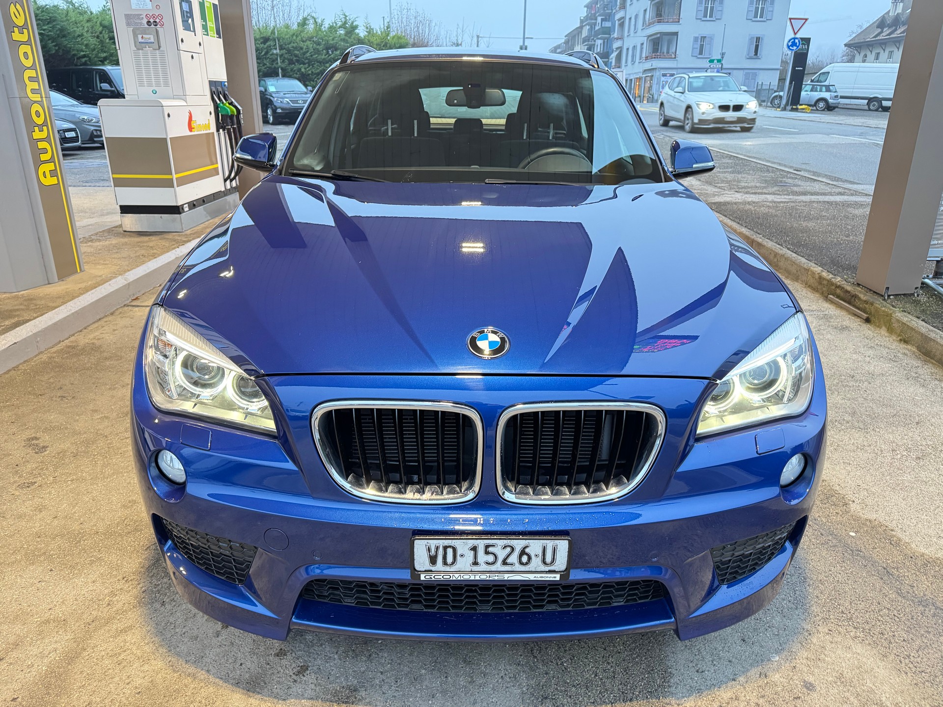 BMW X1 xDrive 20i-image-5