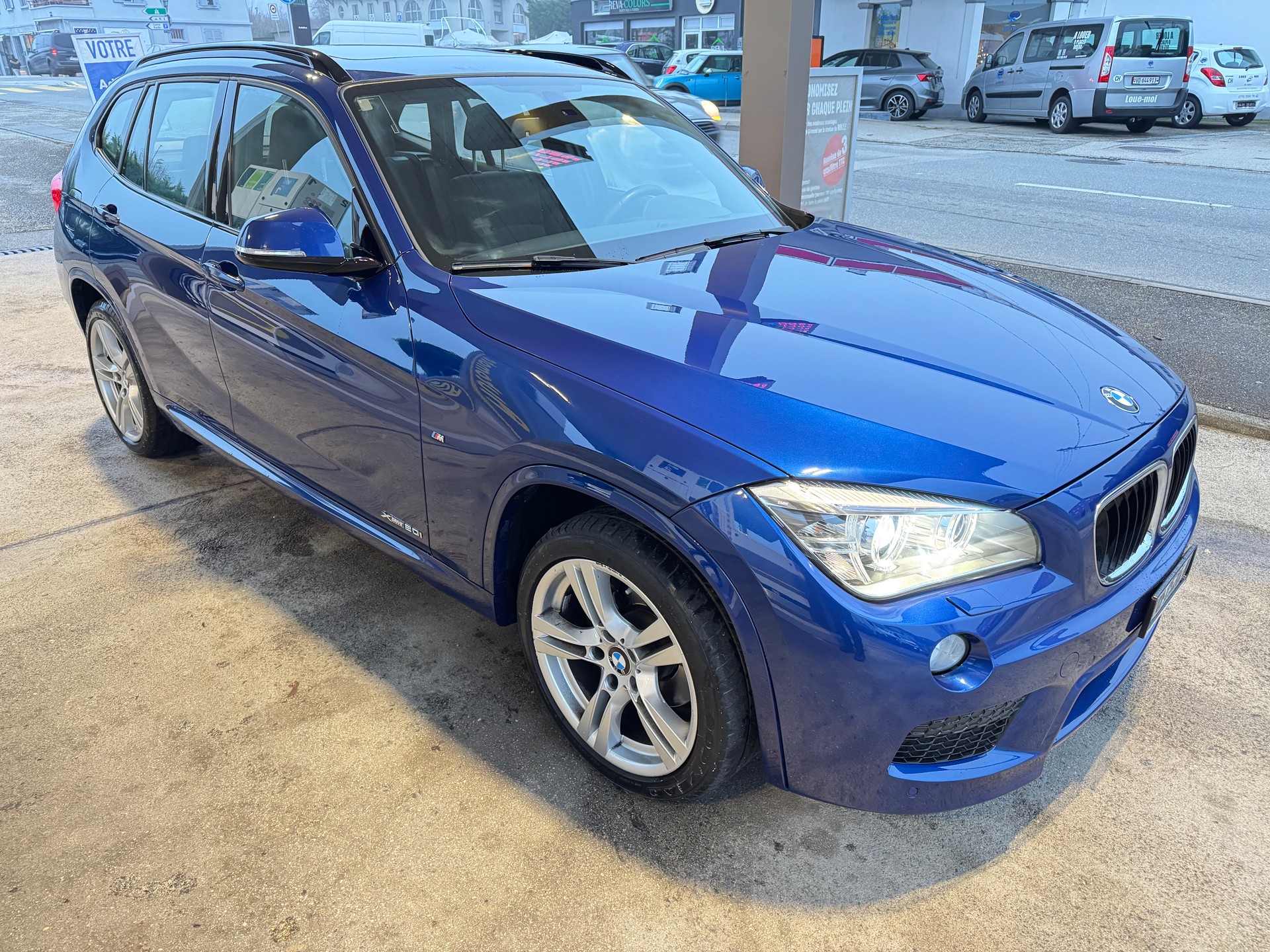 BMW X1 xDrive 20i-image-1