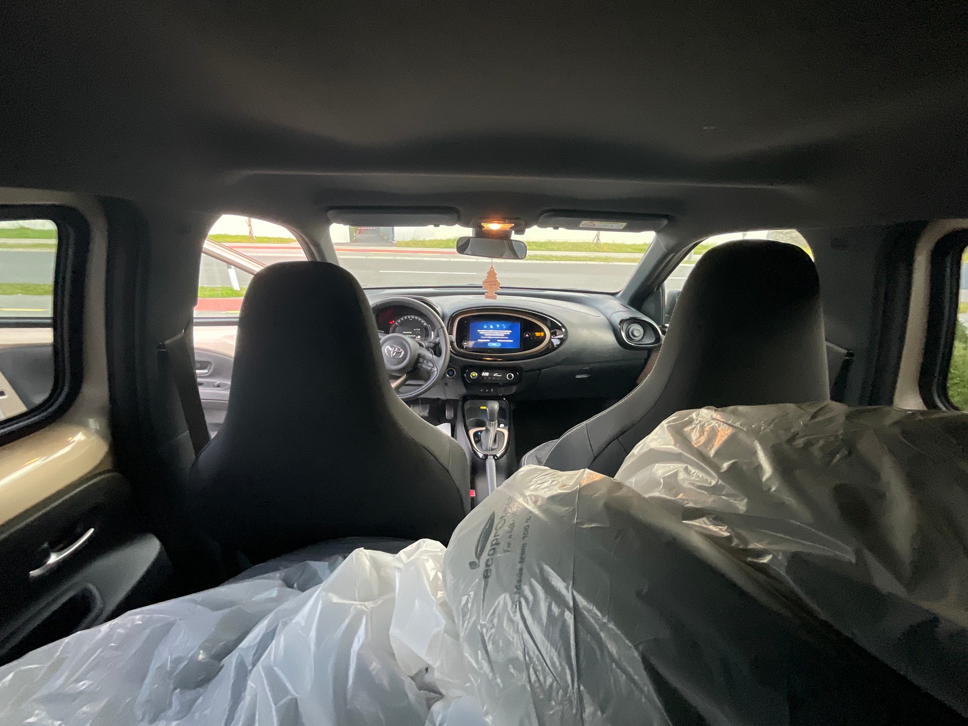 TOYOTA AYGO-image-6