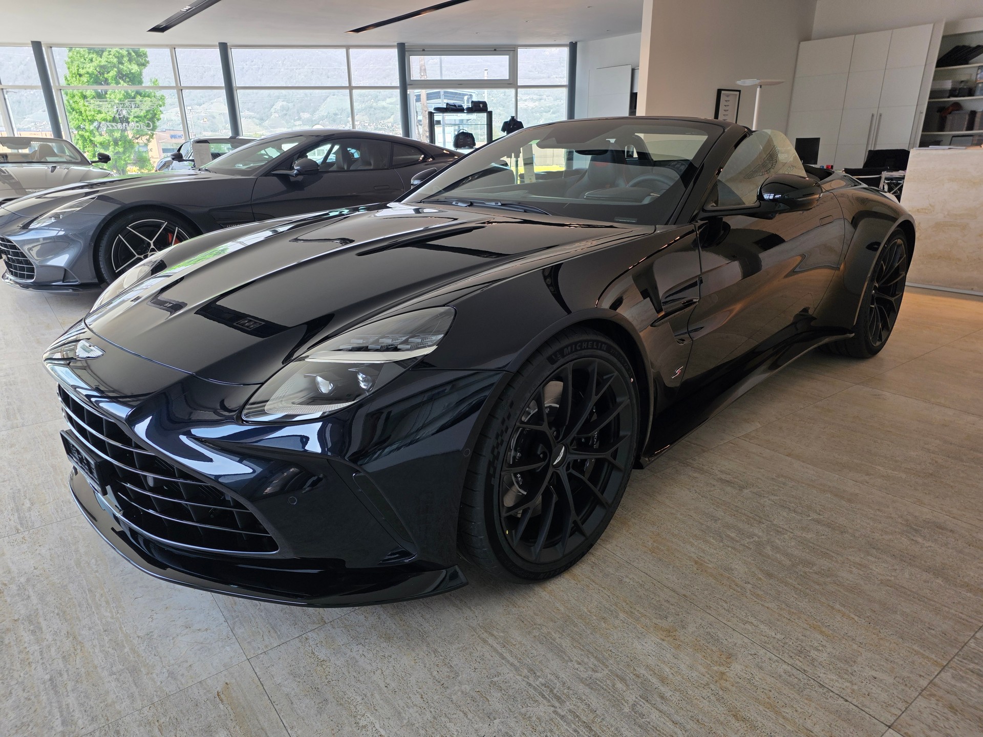 ASTON MARTIN V8 Vantage S RDS 680 CV
