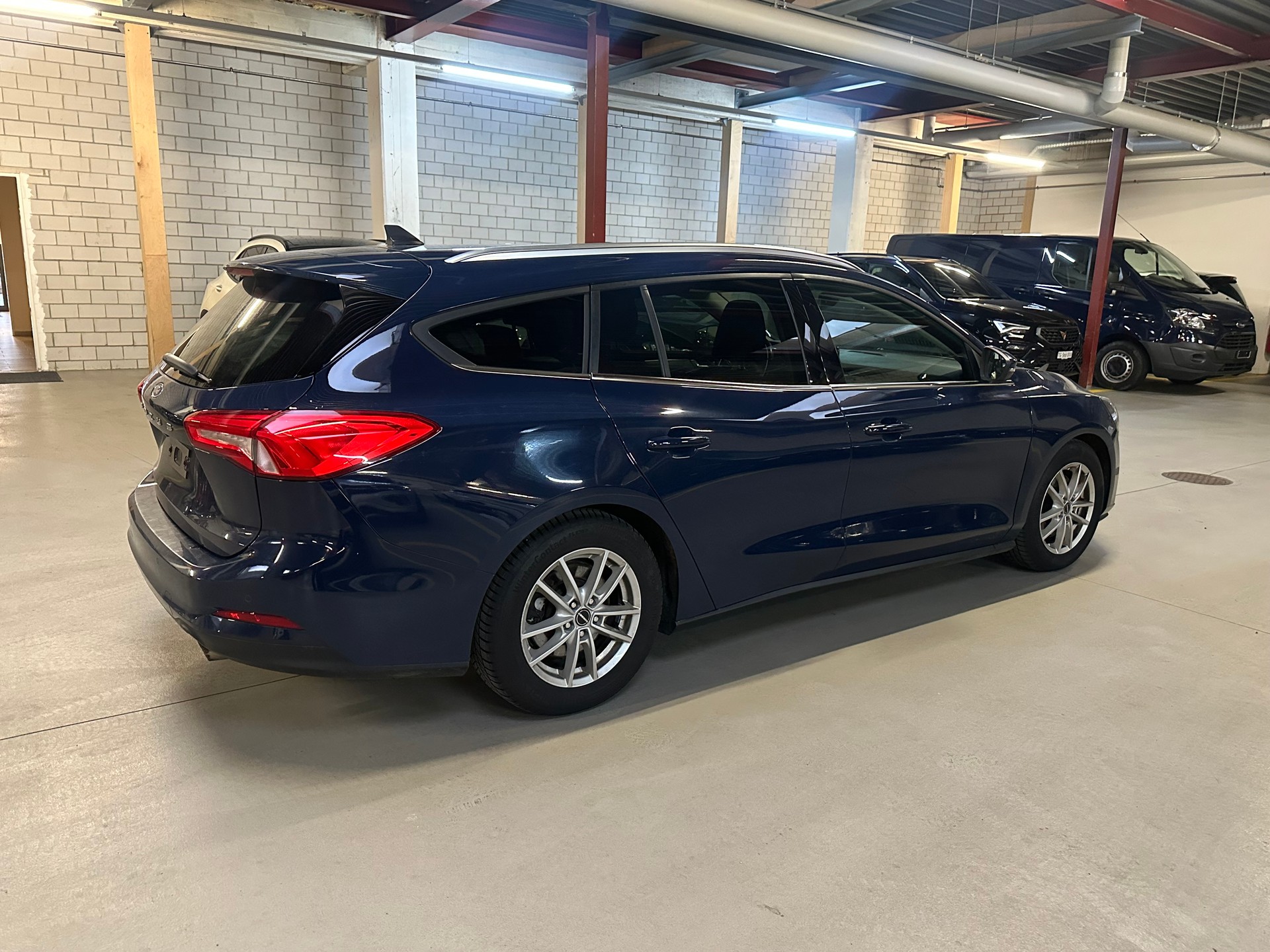 FORD Focus 1.5 TDCi Trend+ Automatic-image-5