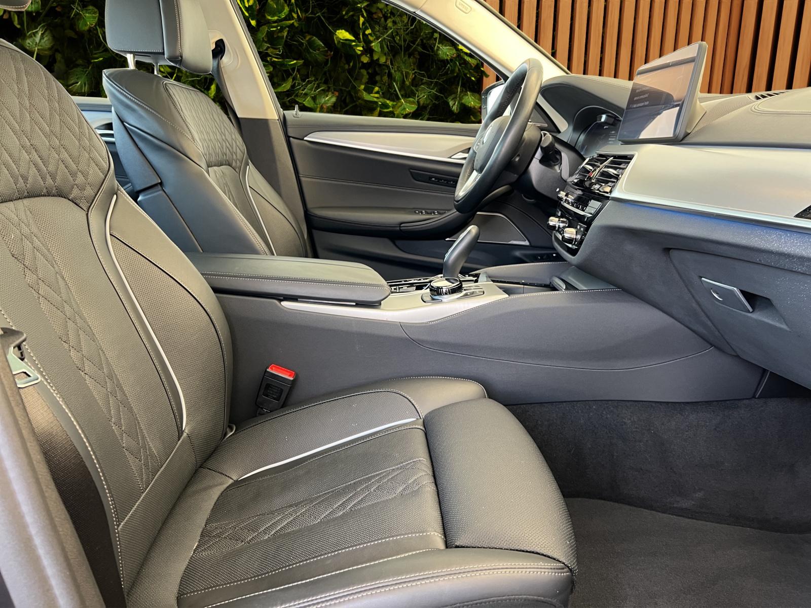 BMW 545e xDrive Luxury Line Steptronic (CH)-image-12