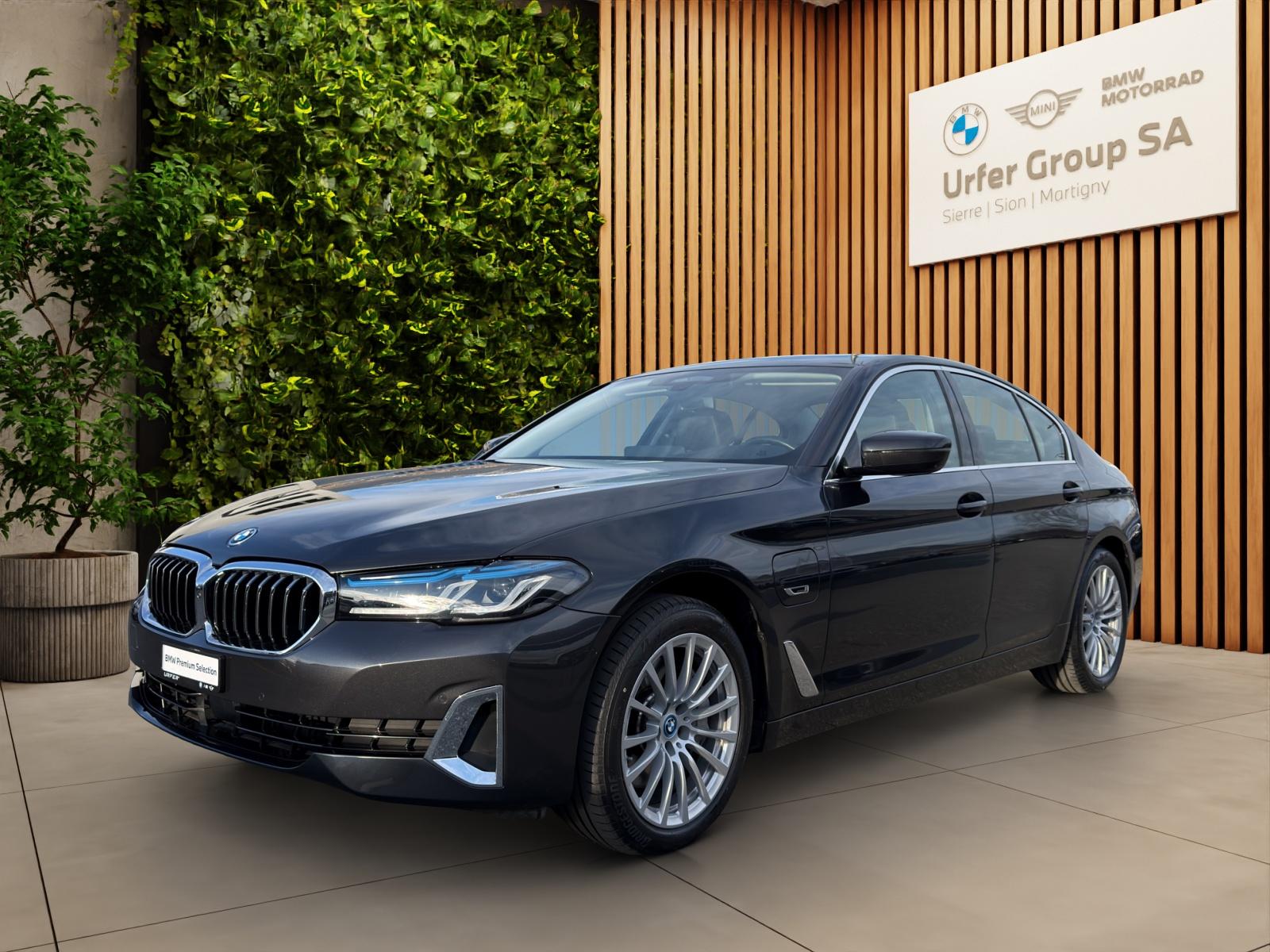 BMW 545e xDrive Luxury Line Steptronic (CH)