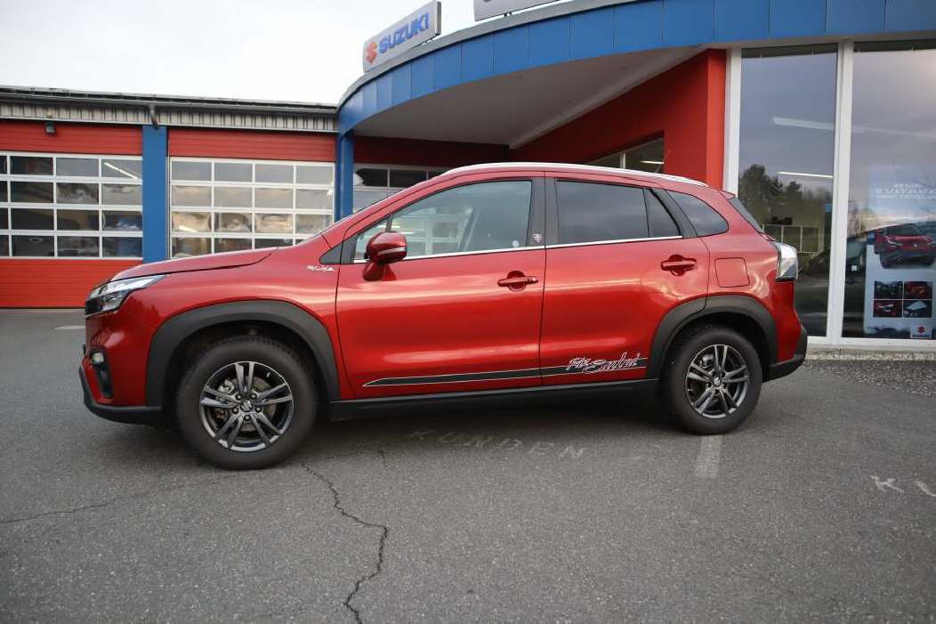 SUZUKI S-Cross 1.5 Piz Sulai Top Hybrid 4x4