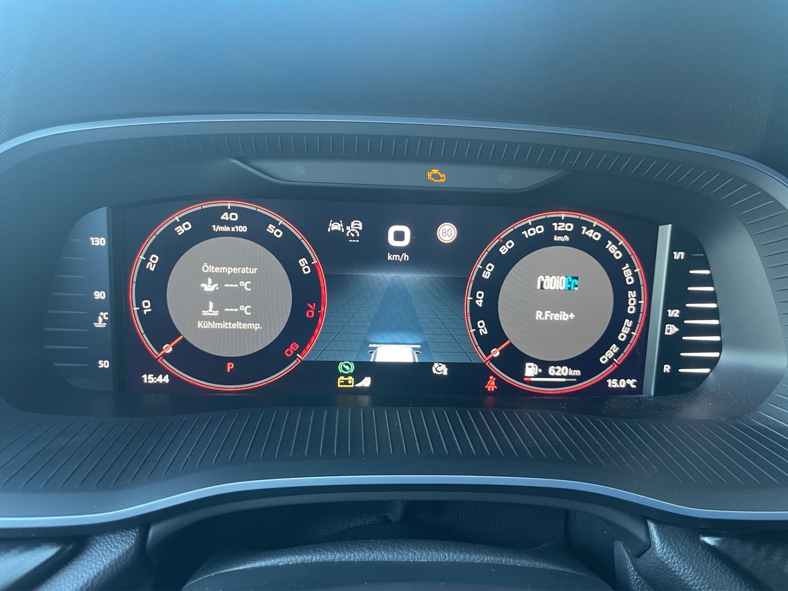 SKODA Octavia Combi 1.5 TSI mHEV DSG Sport Line-image-8