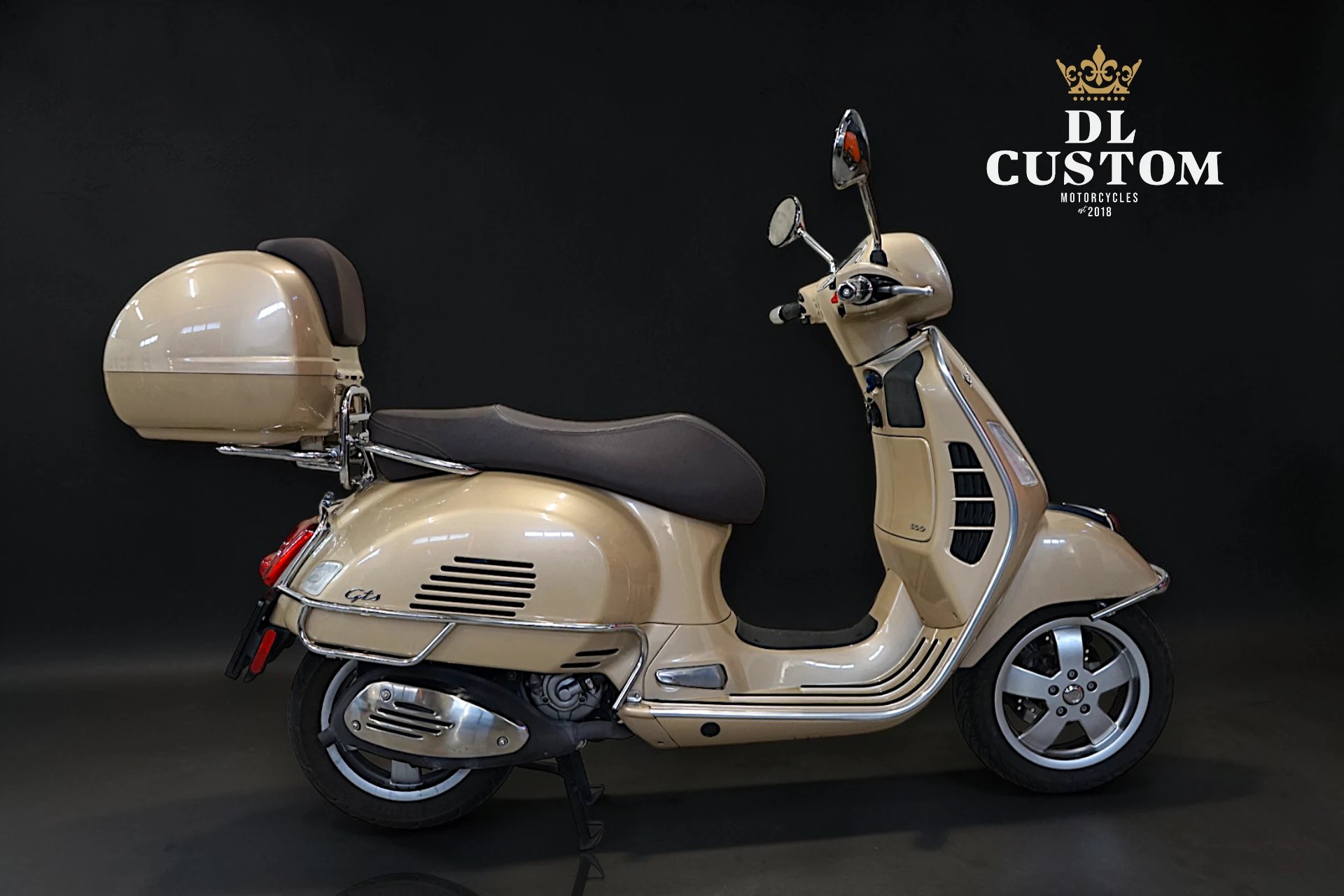 PIAGGIO Vespa GTS Super 300 i.e ABS-image-0