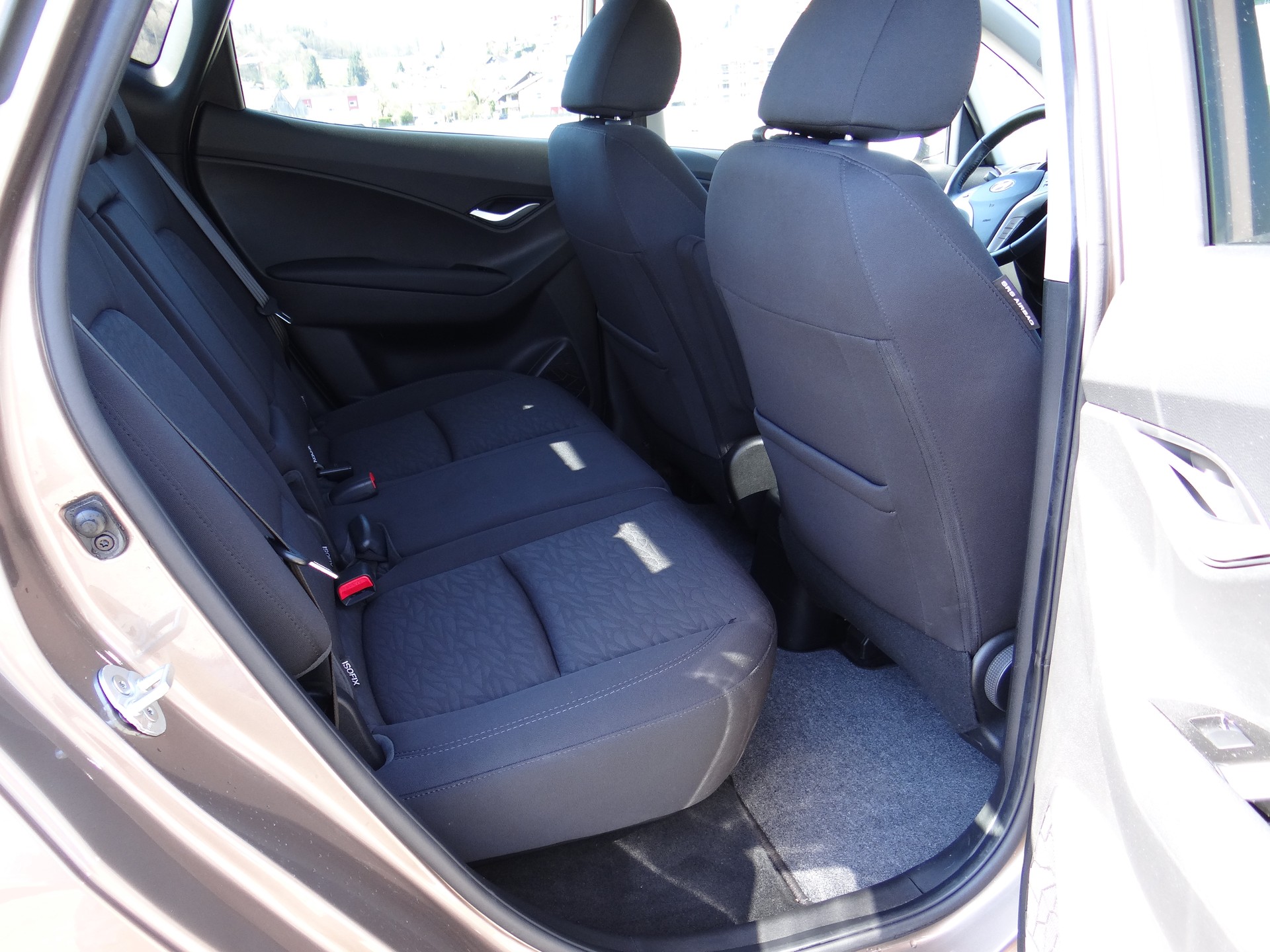 HYUNDAI iX20 1.6 Premium Automatic-image-12