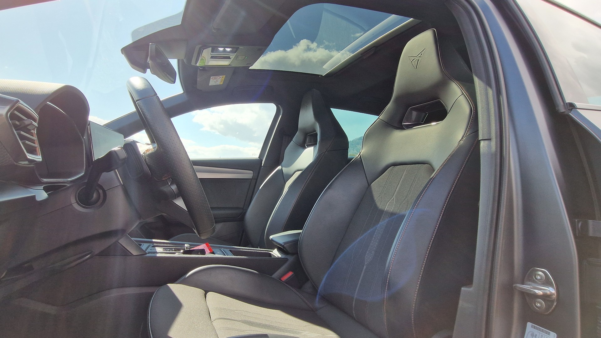 CUPRA LEON 1.4 e-HYBRID pHEV DSG-image-6